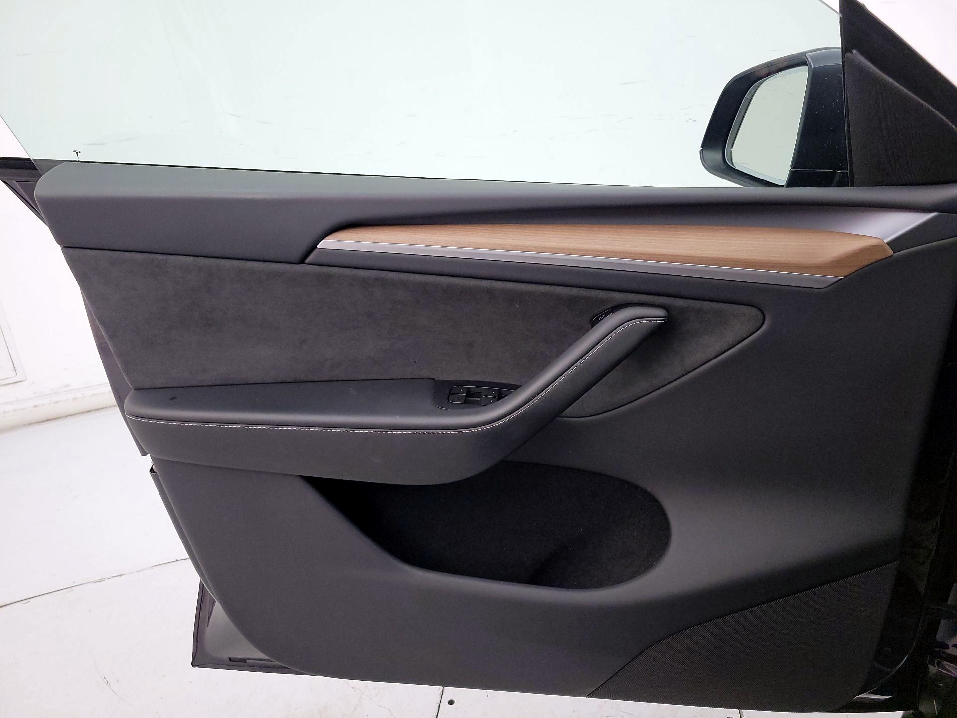 Thumbnail: 2024 Tesla Model Y - 12