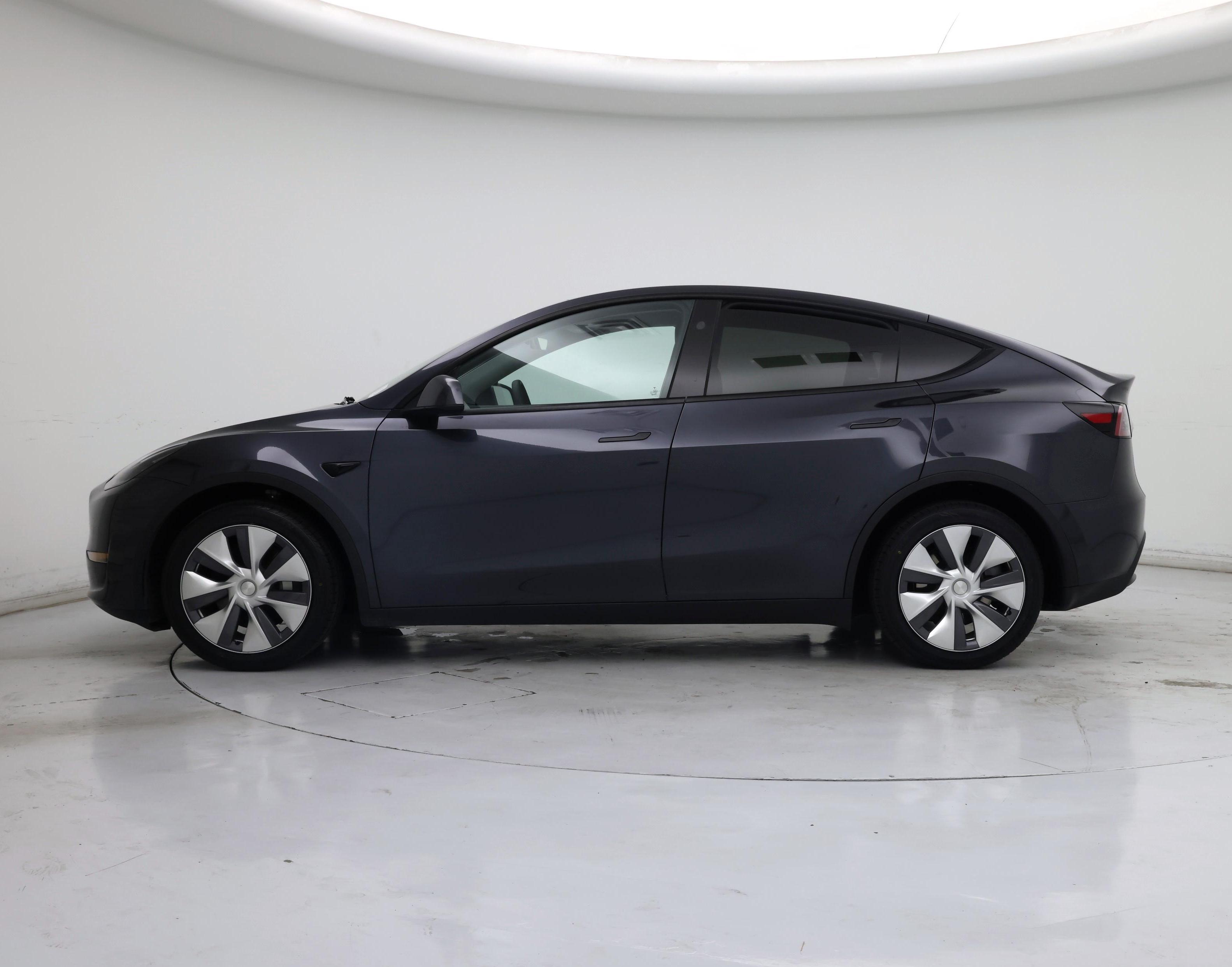 Thumbnail: 2024 Tesla Model Y - 3