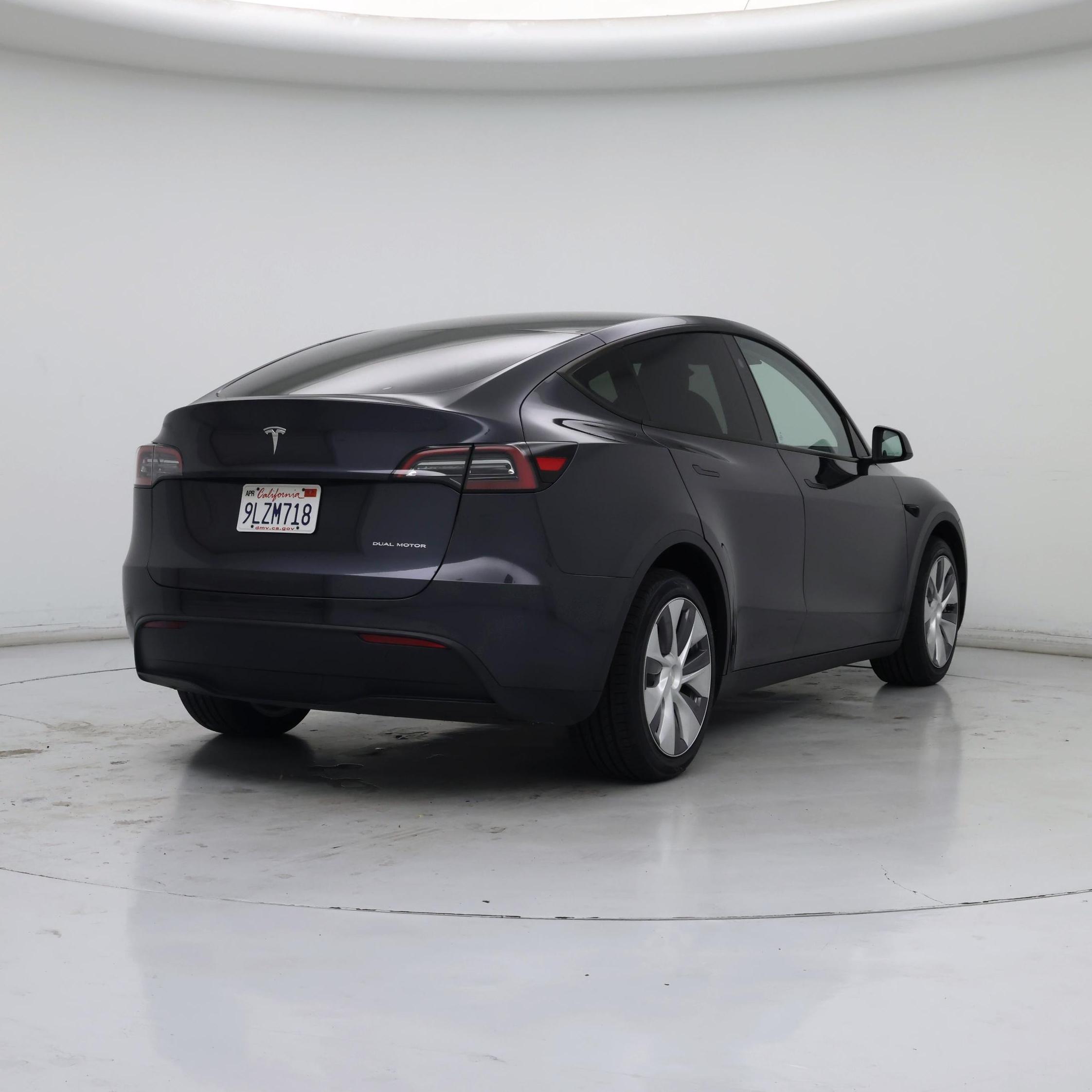 Thumbnail: 2024 Tesla Model Y - 8