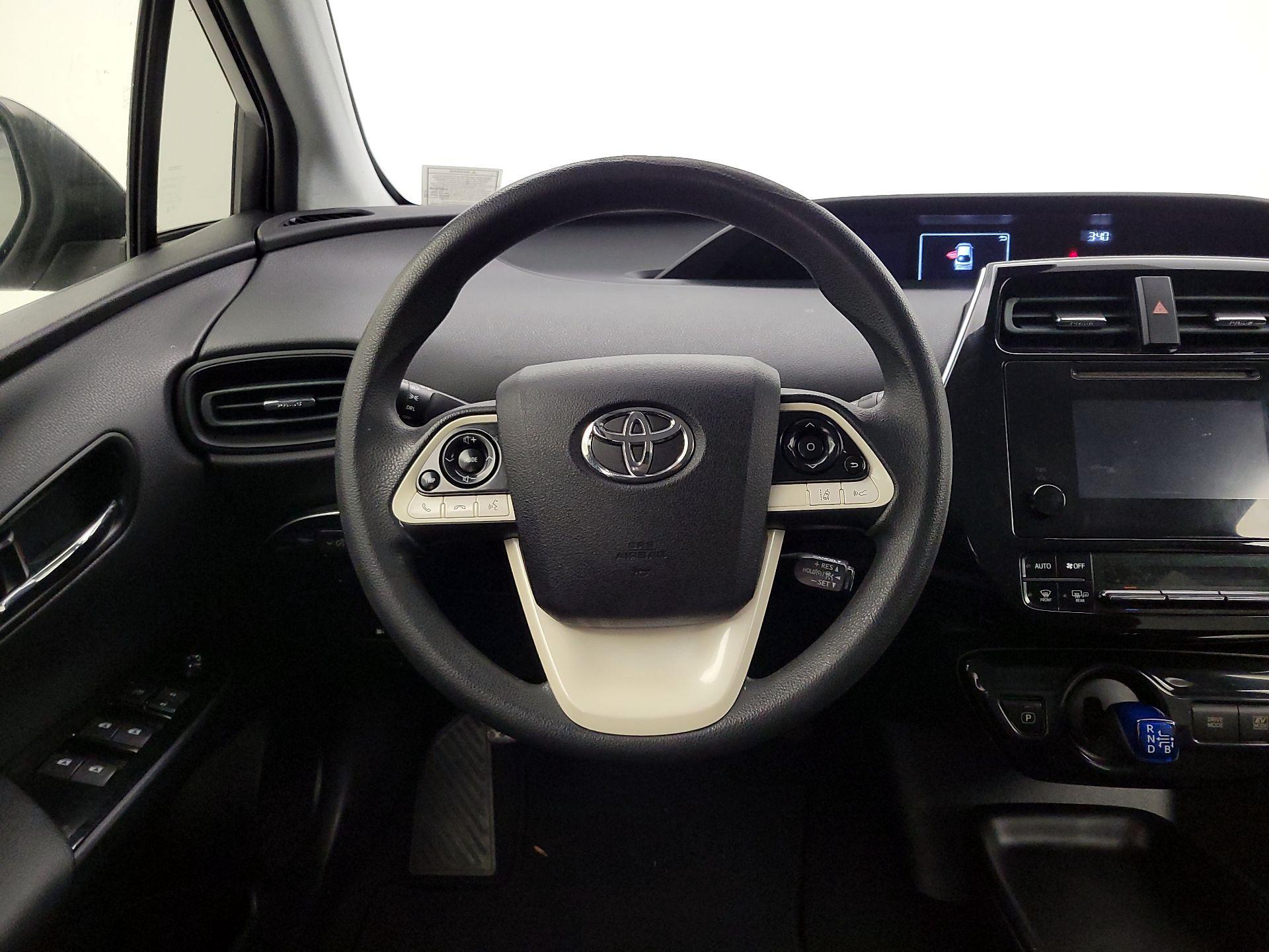 Thumbnail: 2017 Toyota Prius - 10