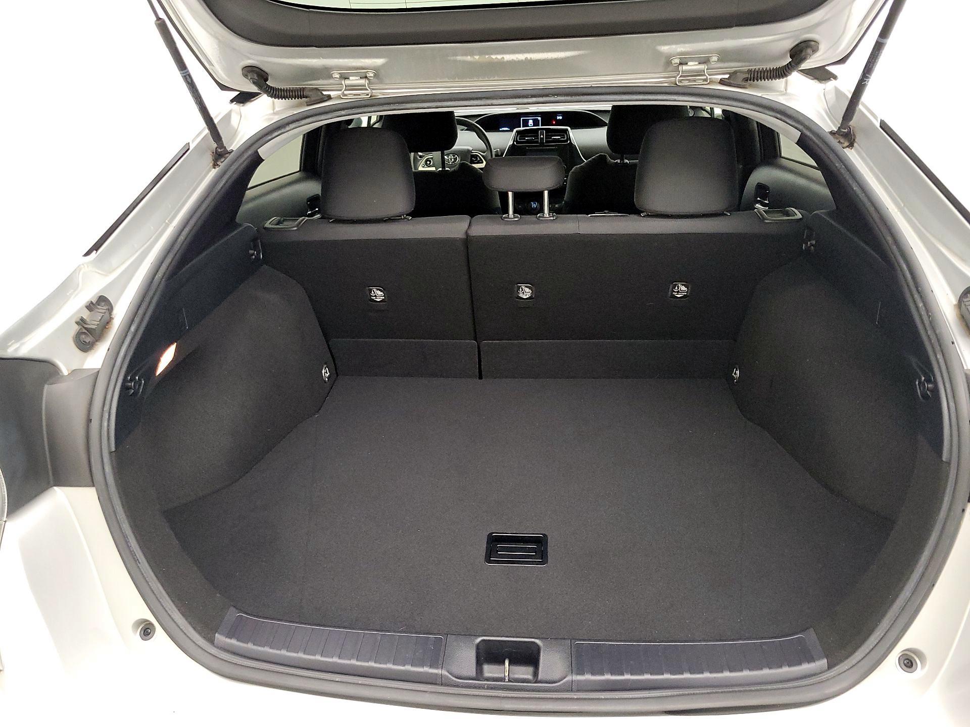 Thumbnail: 2017 Toyota Prius - 19