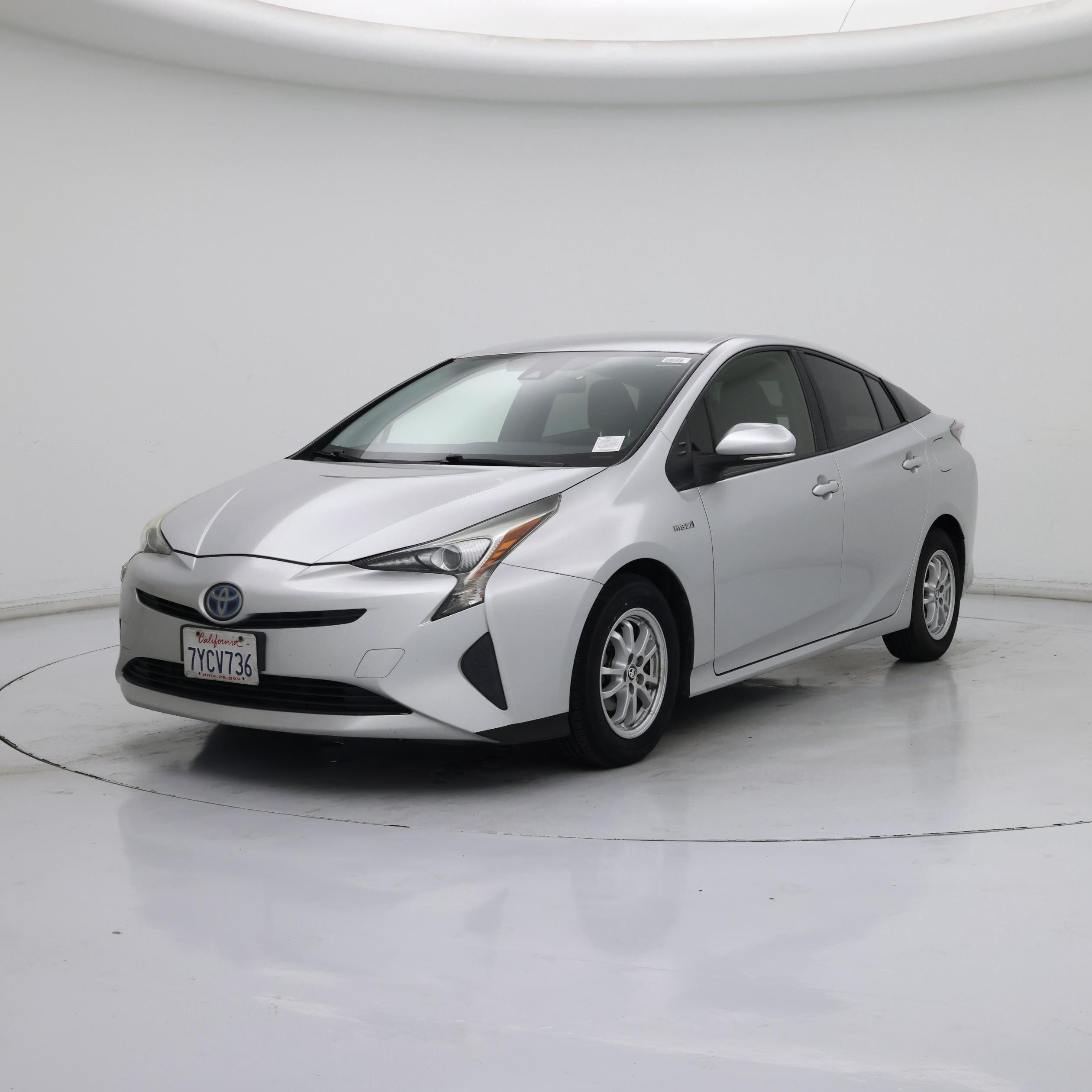 Thumbnail: 2017 Toyota Prius - 4