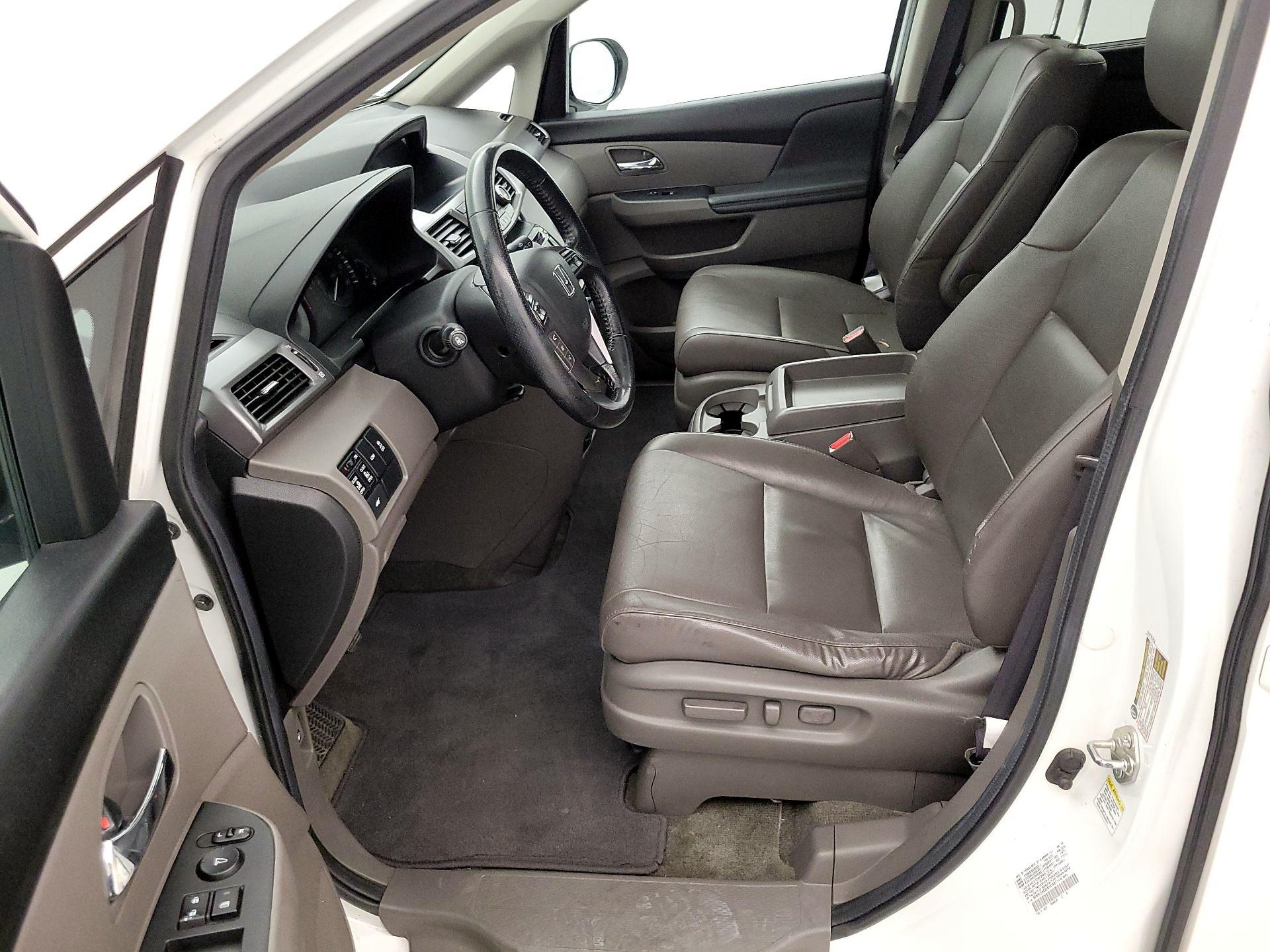 Thumbnail: 2014 Honda Odyssey - 11