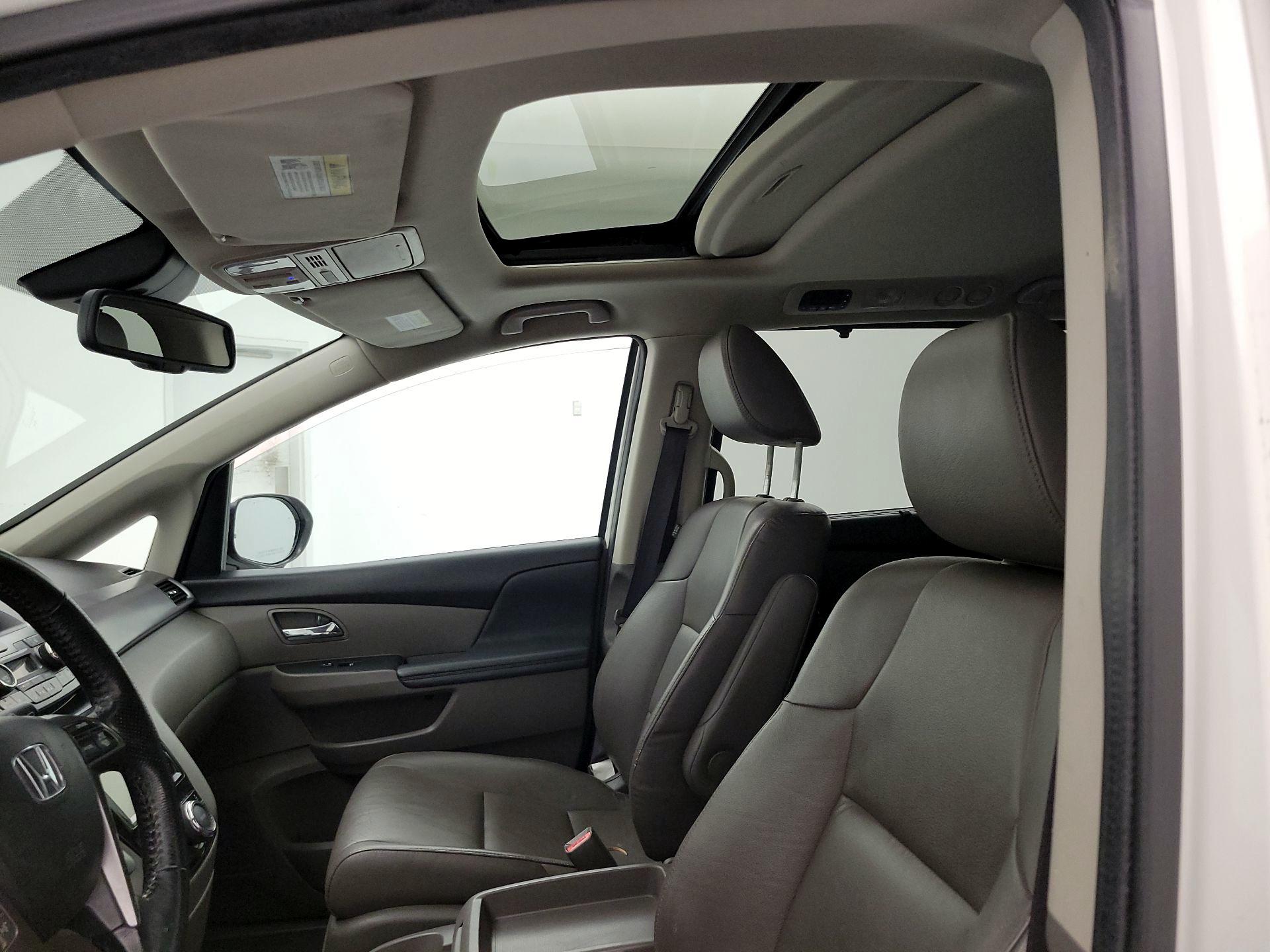 Thumbnail: 2014 Honda Odyssey - 18