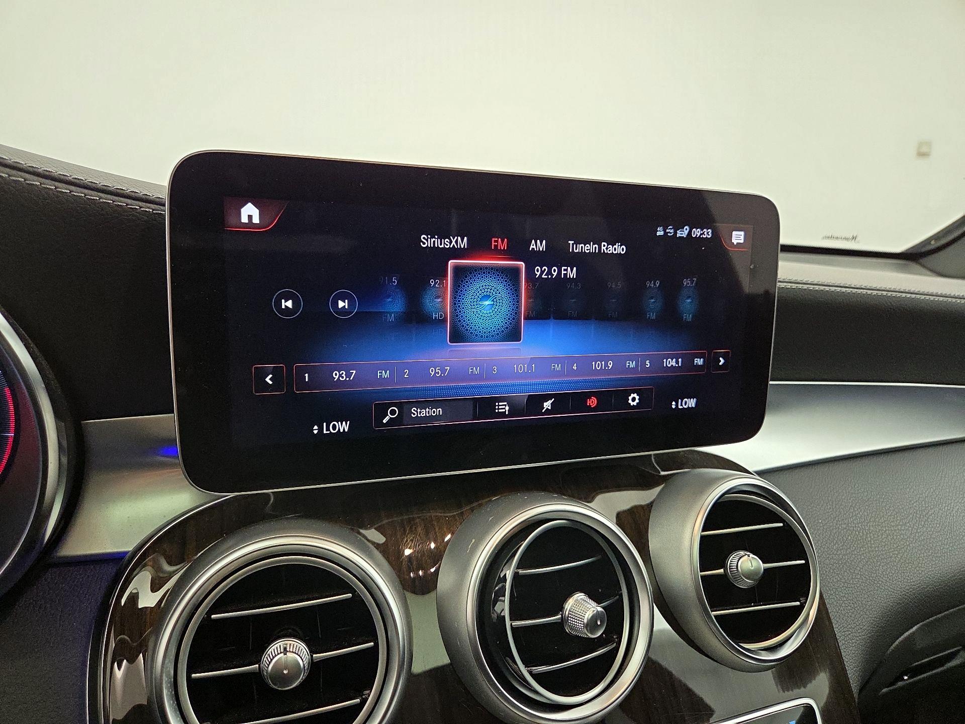 Thumbnail: 2023 Mercedes-Benz GLC - 15