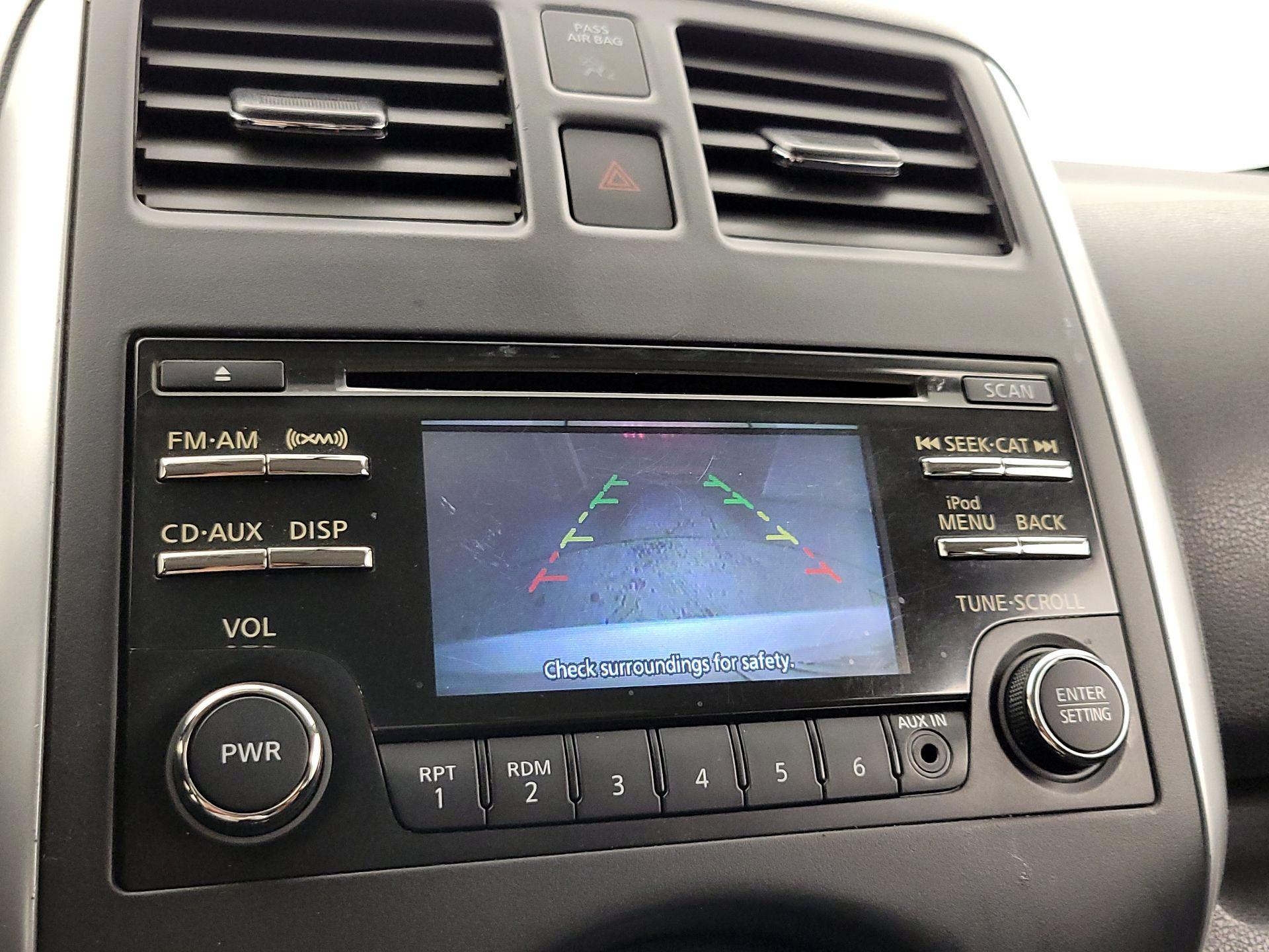 Thumbnail: 2014 Nissan Versa Note - 14