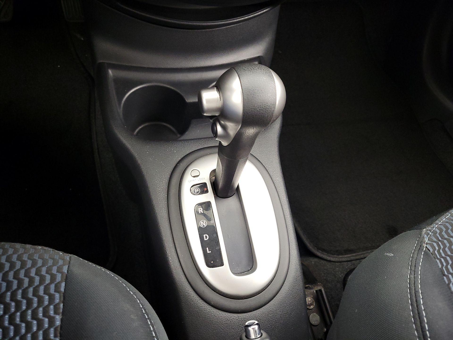 Thumbnail: 2014 Nissan Versa Note - 17