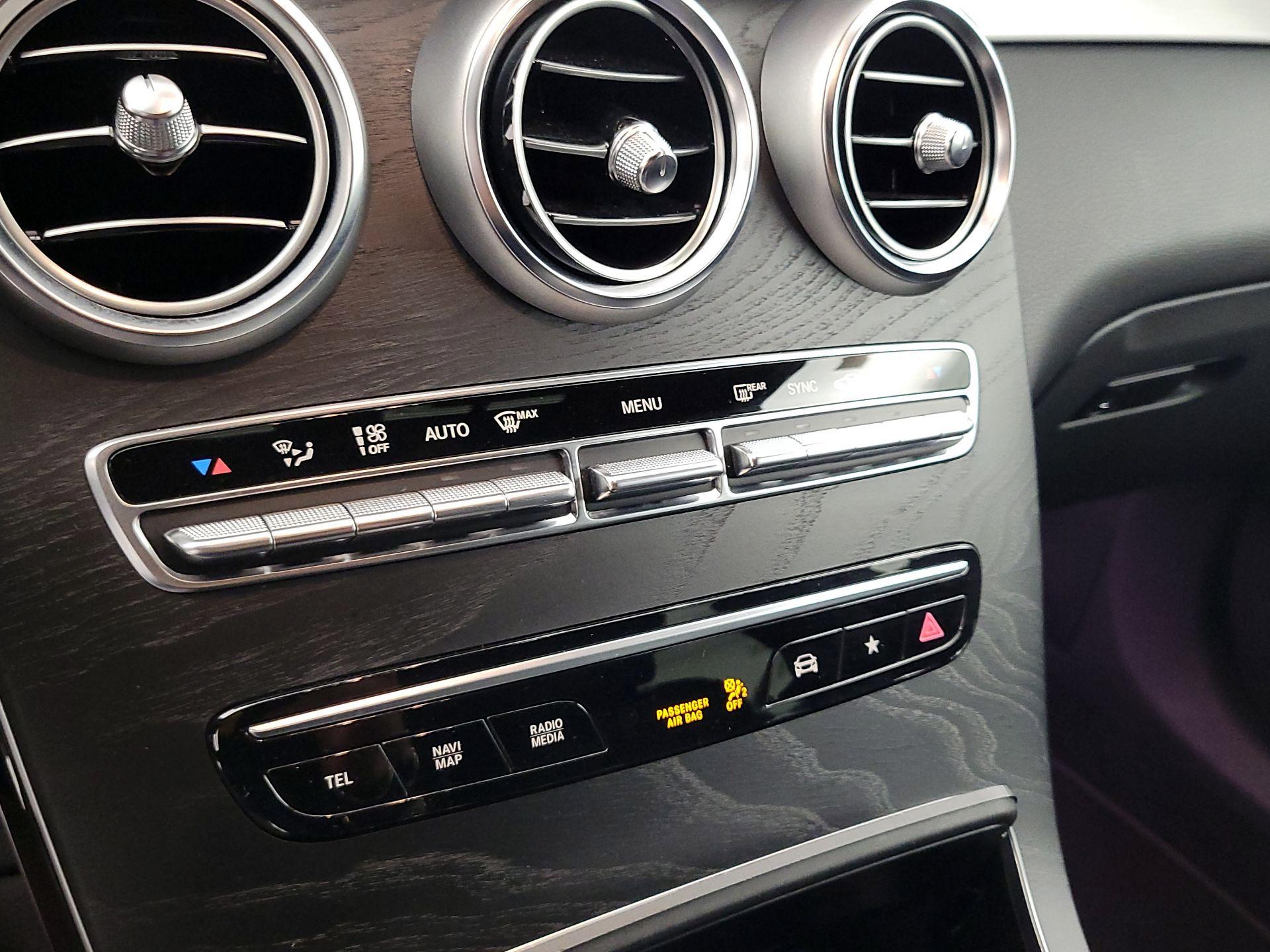 Thumbnail: 2023 Mercedes-Benz GLC - 16
