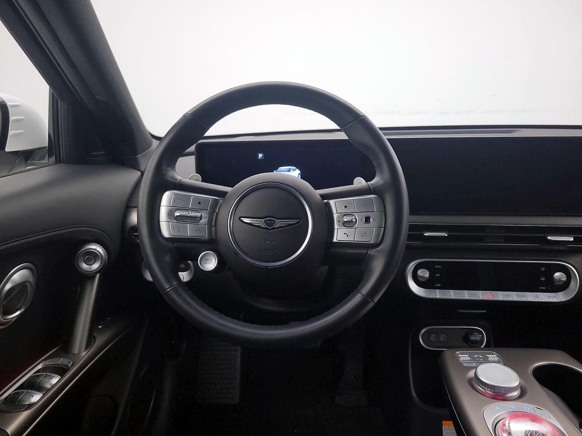 Thumbnail: 2023 Genesis GV60 - 10