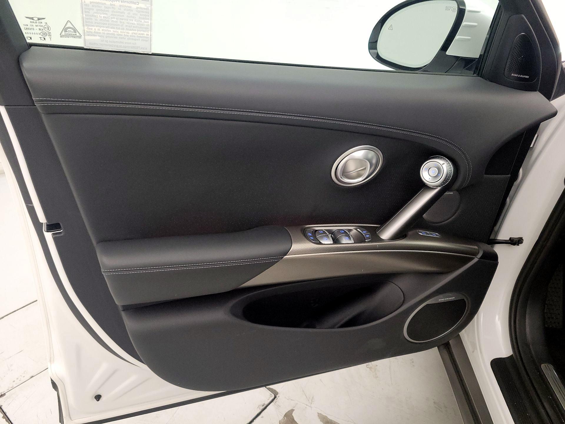 Thumbnail: 2023 Genesis GV60 - 12