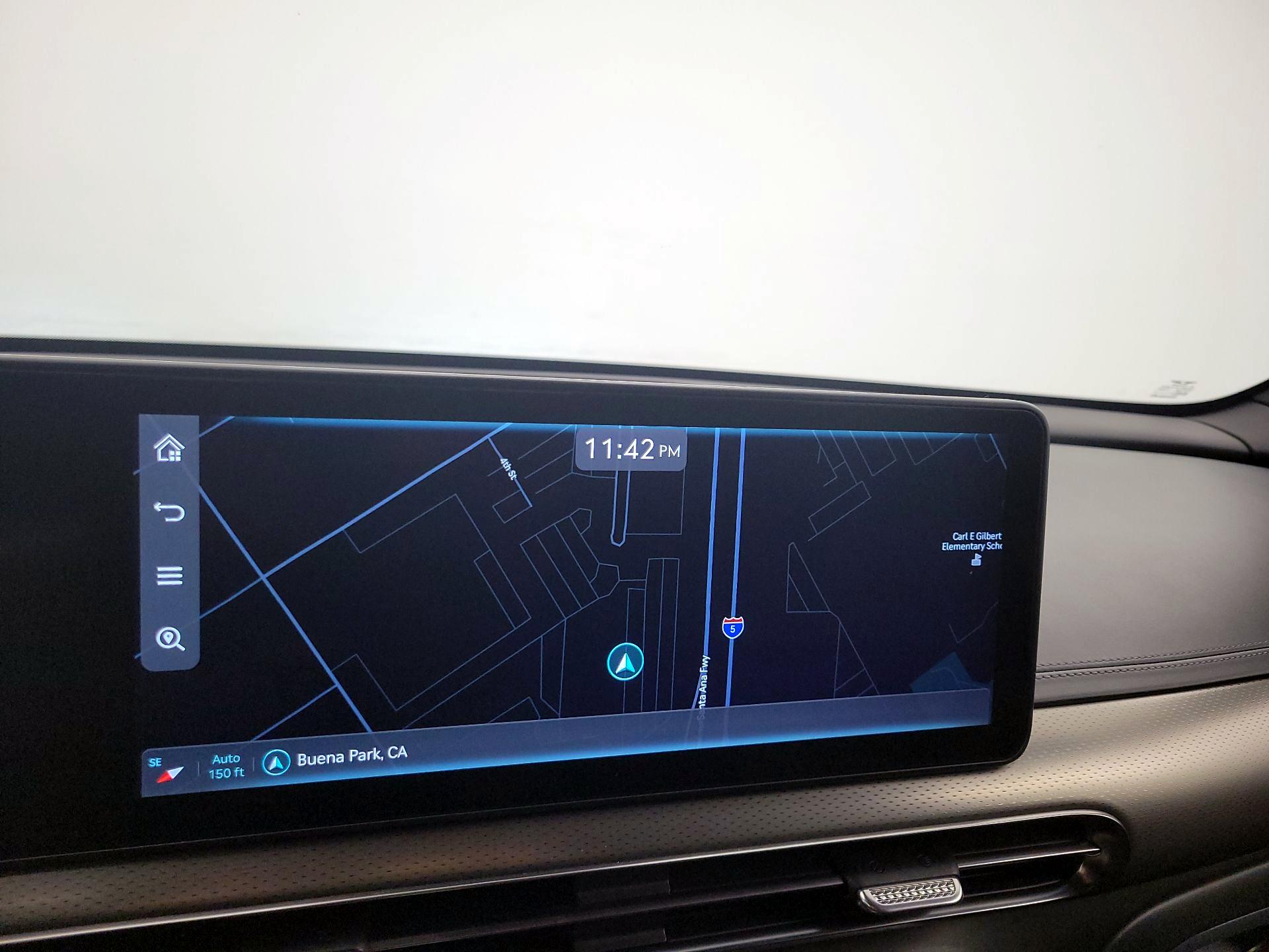 Thumbnail: 2023 Genesis GV60 - 14