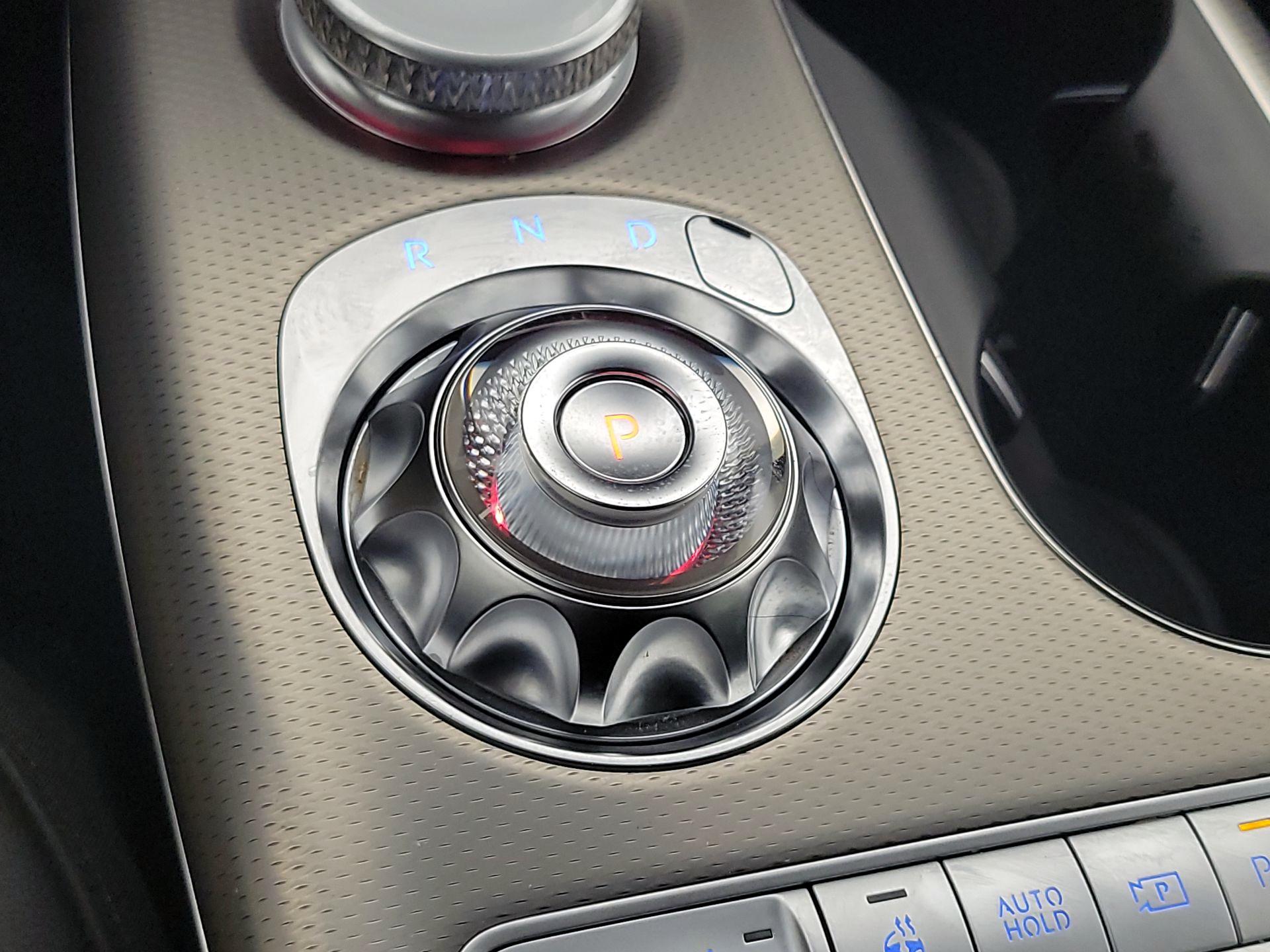 Thumbnail: 2023 Genesis GV60 - 18