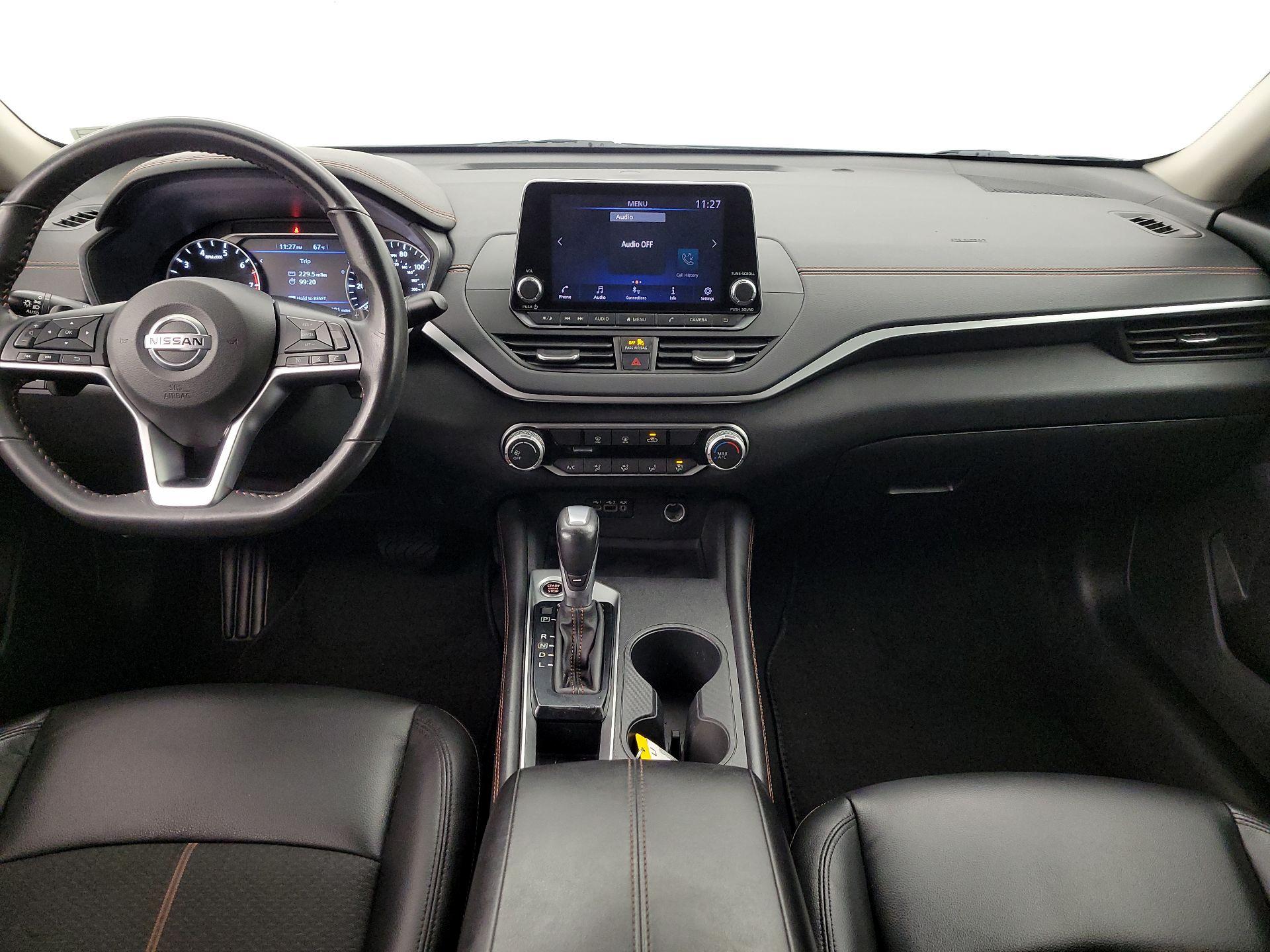 Thumbnail: 2022 Nissan Altima - 9