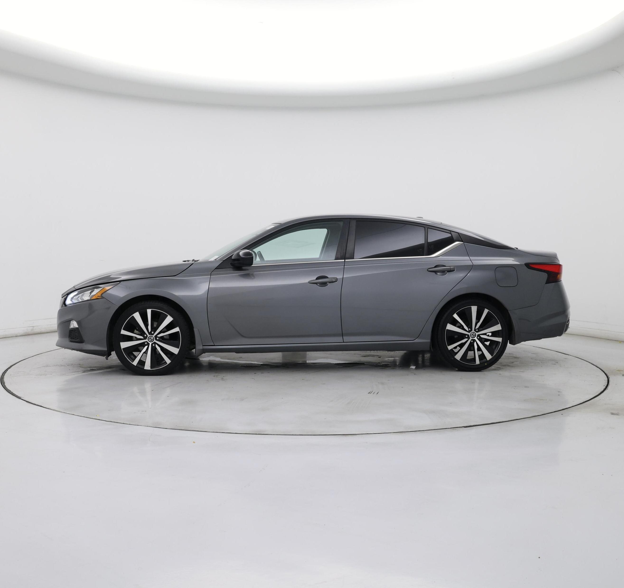 Thumbnail: 2022 Nissan Altima - 3