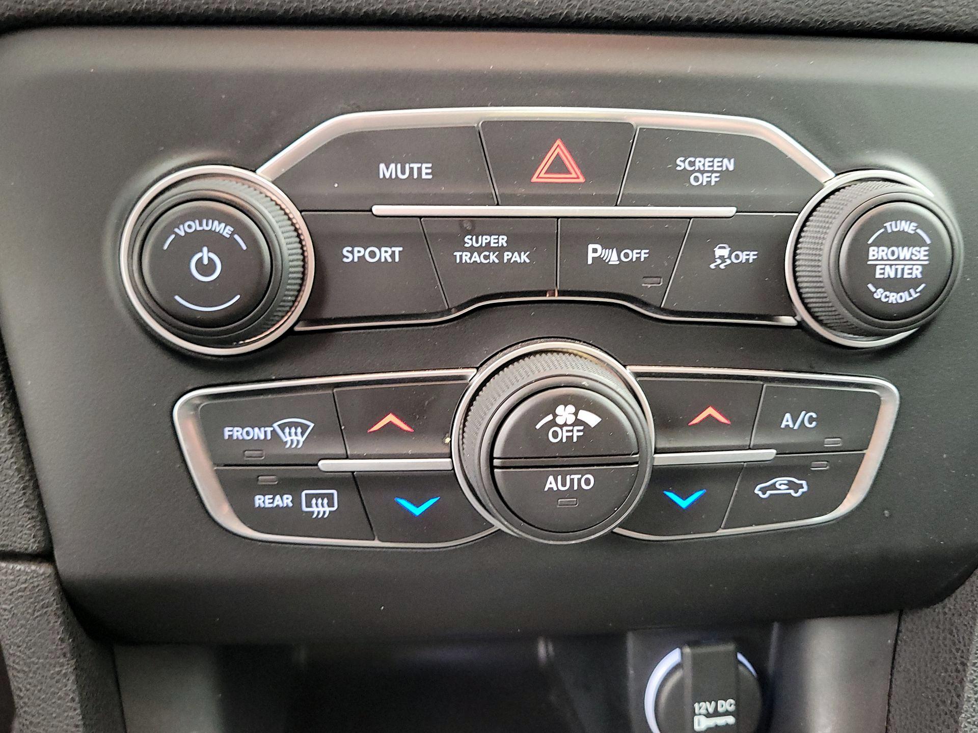 Thumbnail: 2023 Dodge Charger - 17