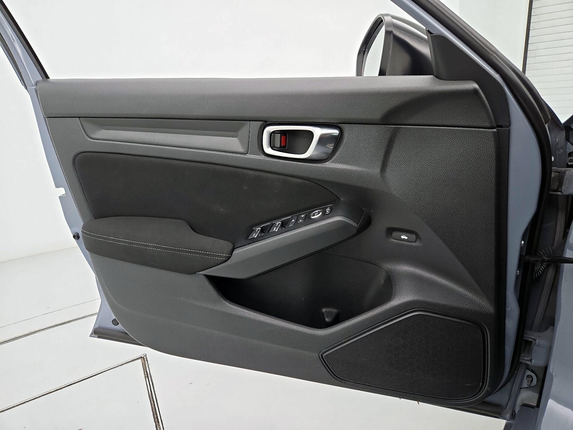 Thumbnail: 2023 Honda Civic - 12