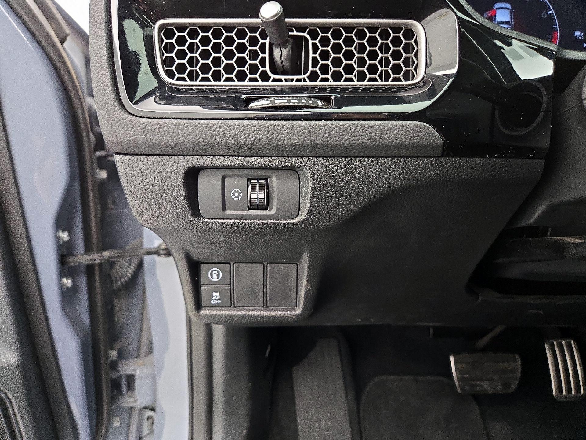 Thumbnail: 2023 Honda Civic - 13