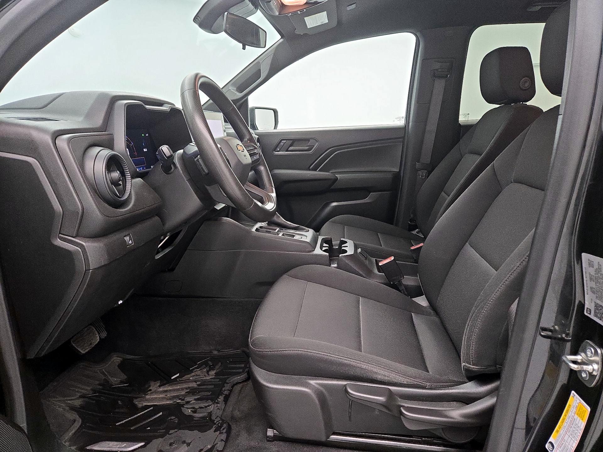Thumbnail: 2024 Chevrolet Colorado - 11