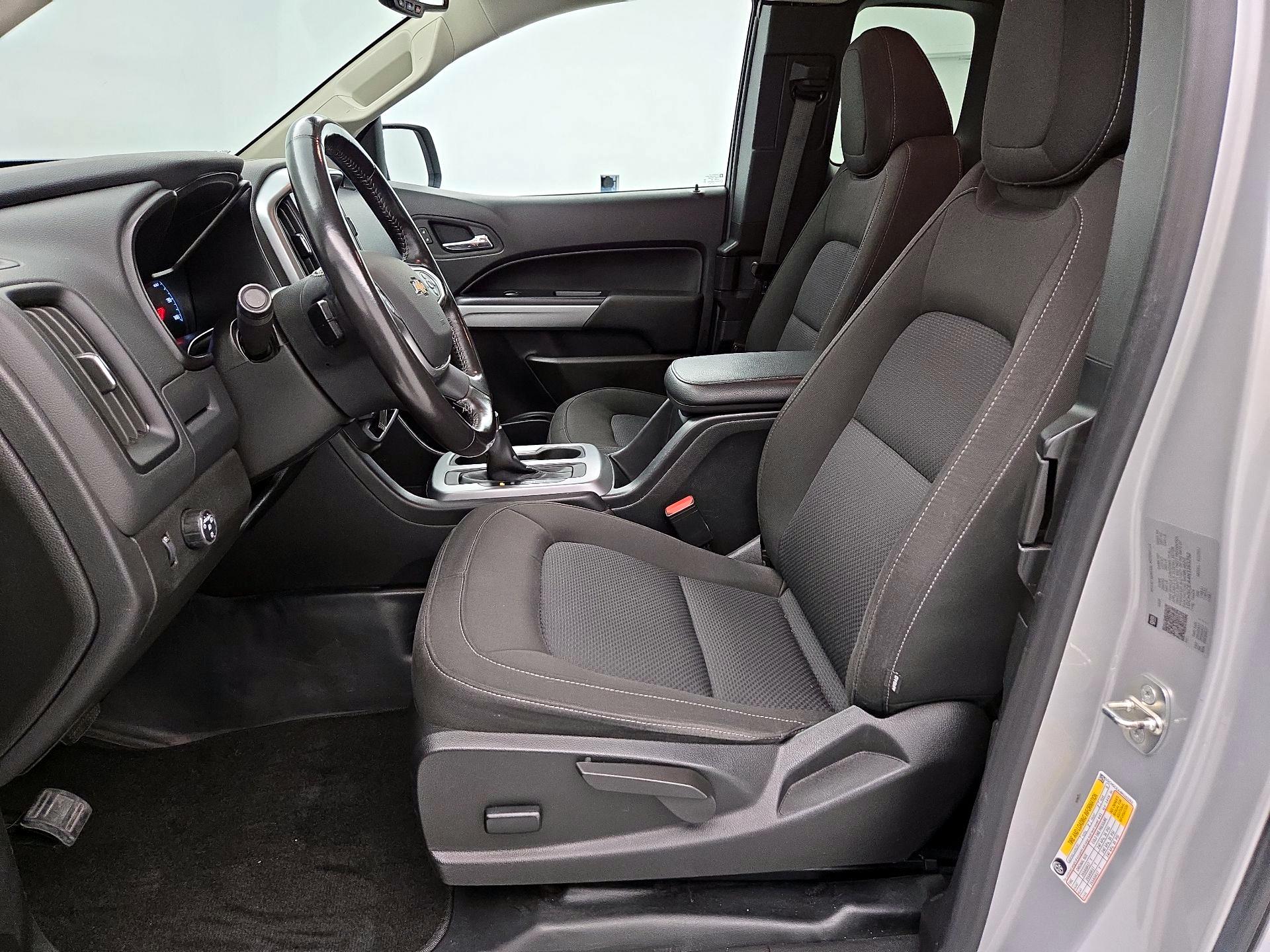 Thumbnail: 2022 Chevrolet Colorado - 11