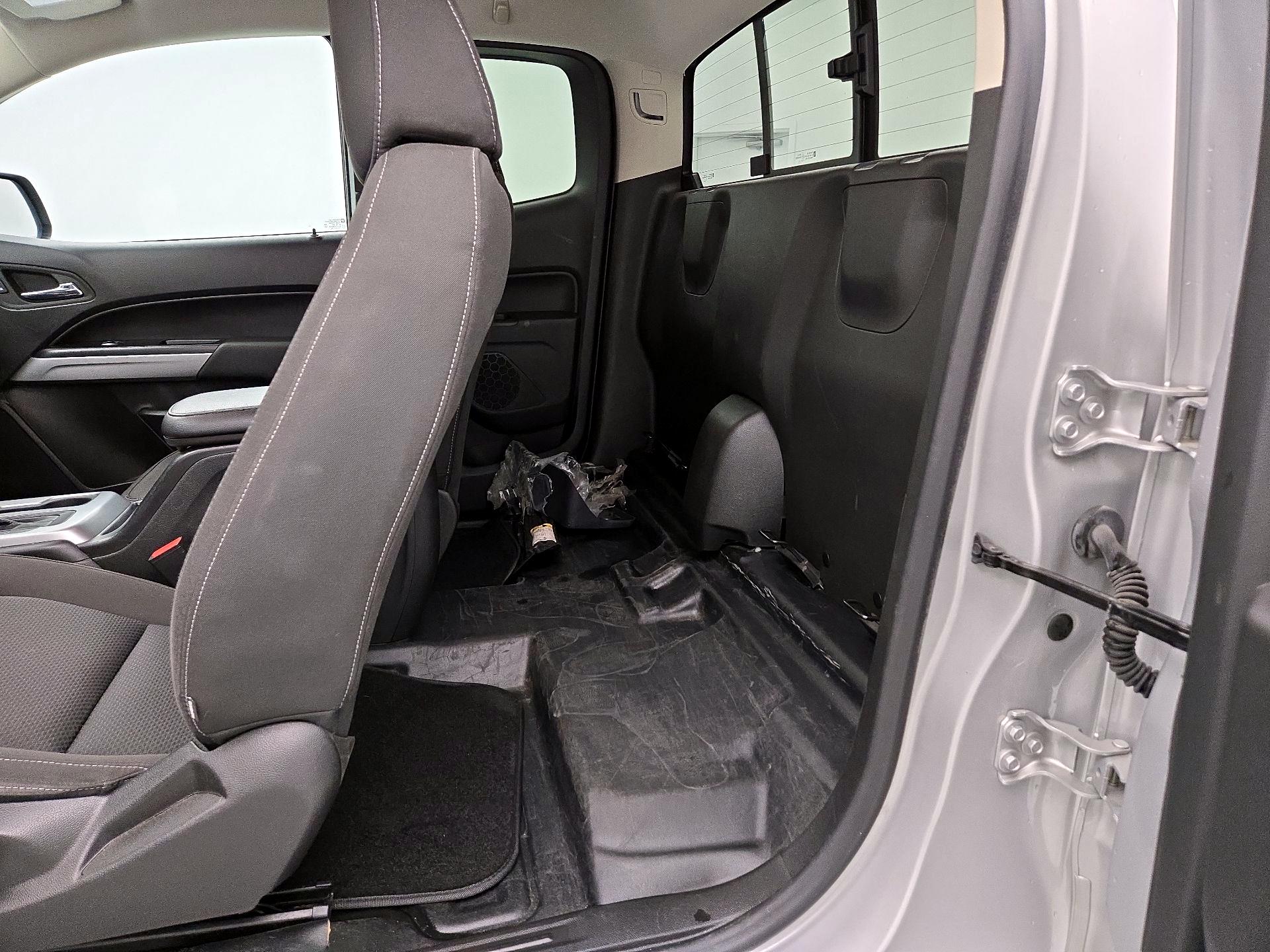 Thumbnail: 2022 Chevrolet Colorado - 19