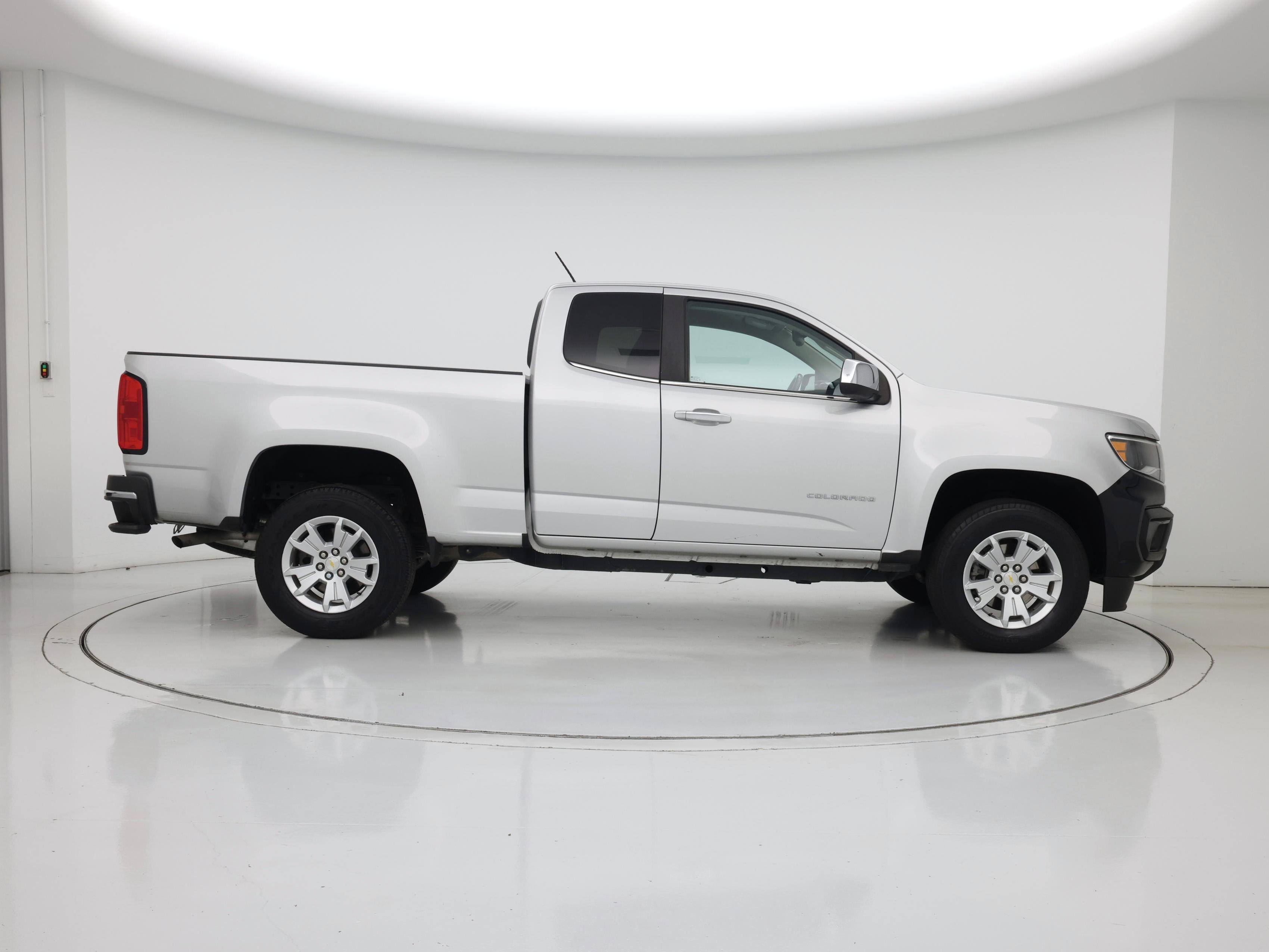 Thumbnail: 2022 Chevrolet Colorado - 7