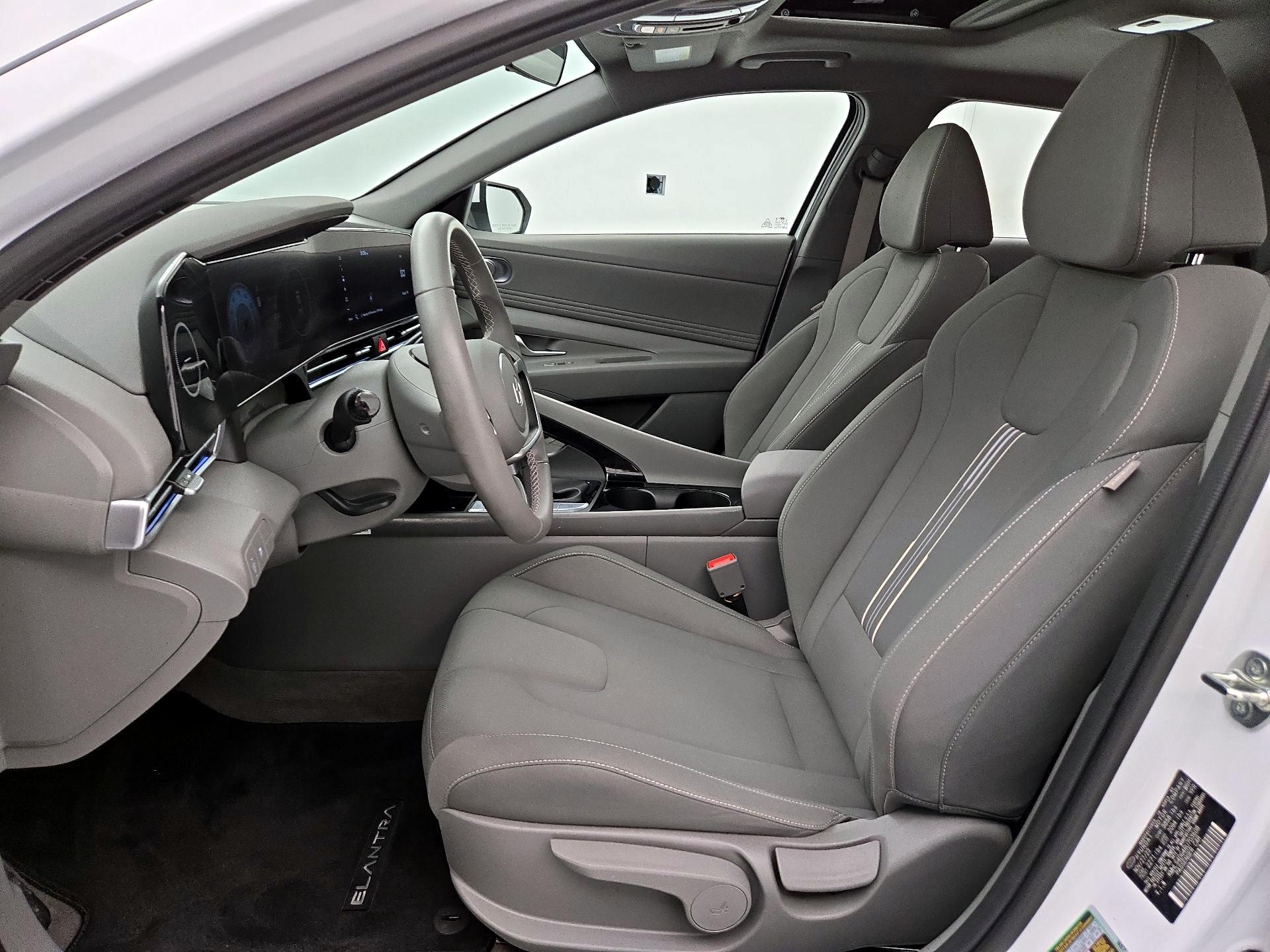 Thumbnail: 2024 Hyundai Elantra - 11