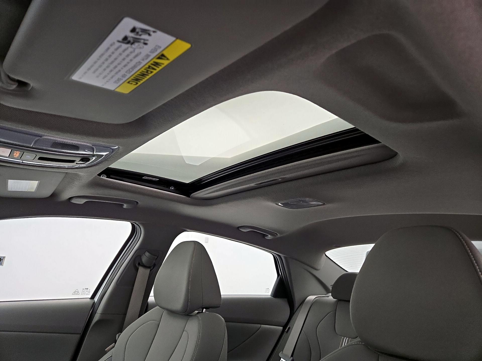 Thumbnail: 2024 Hyundai Elantra - 20