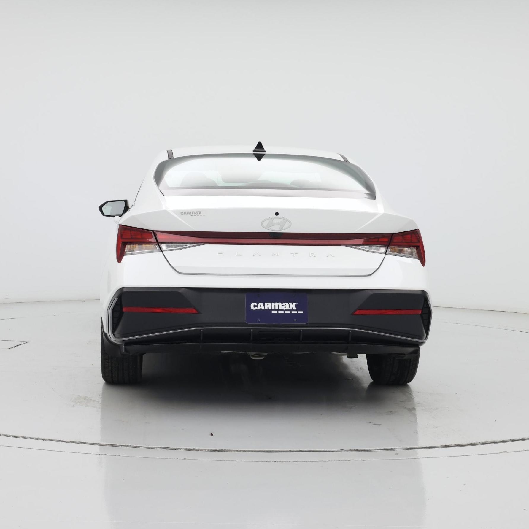 Thumbnail: 2024 Hyundai Elantra - 6