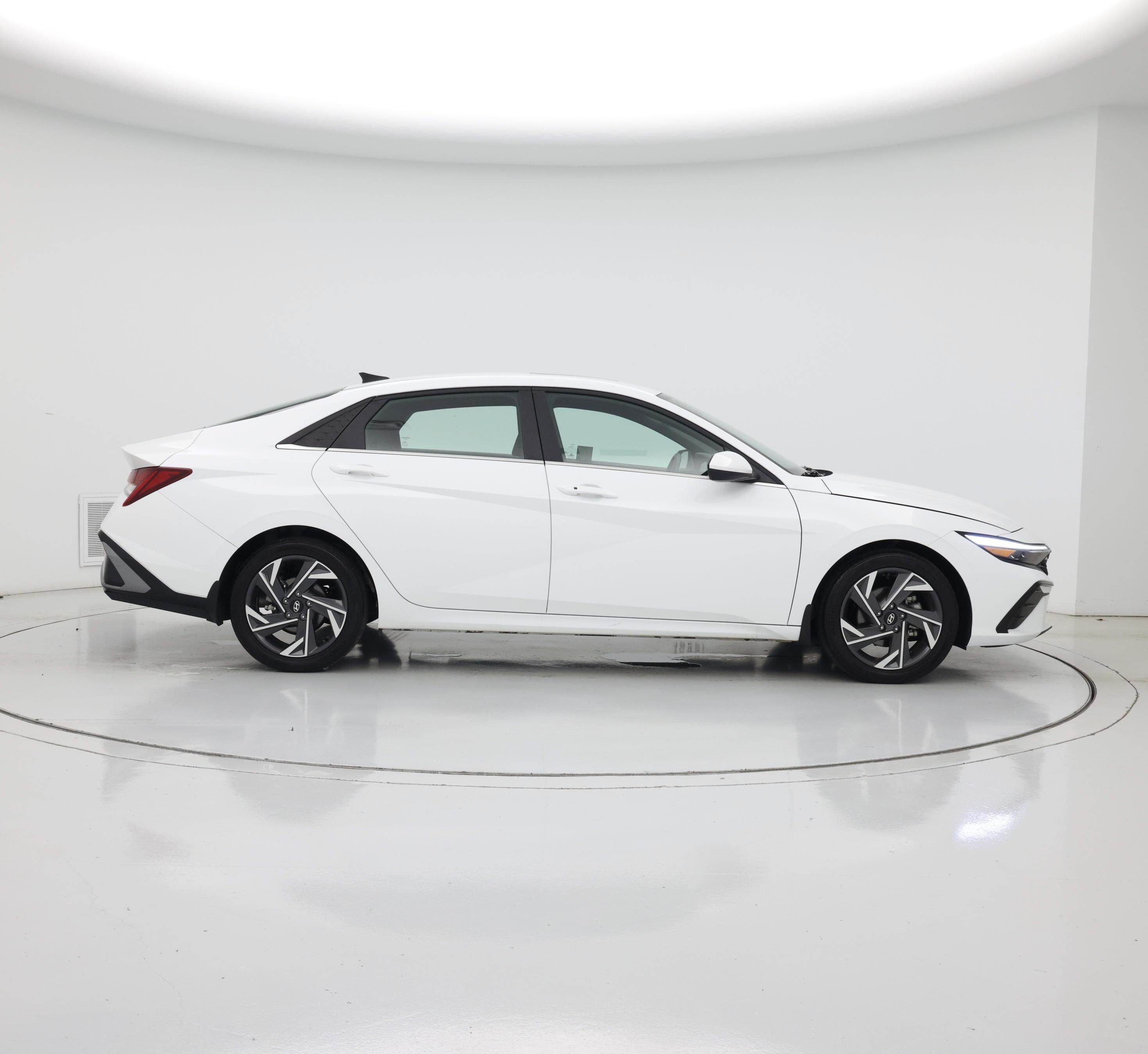 Thumbnail: 2024 Hyundai Elantra - 7