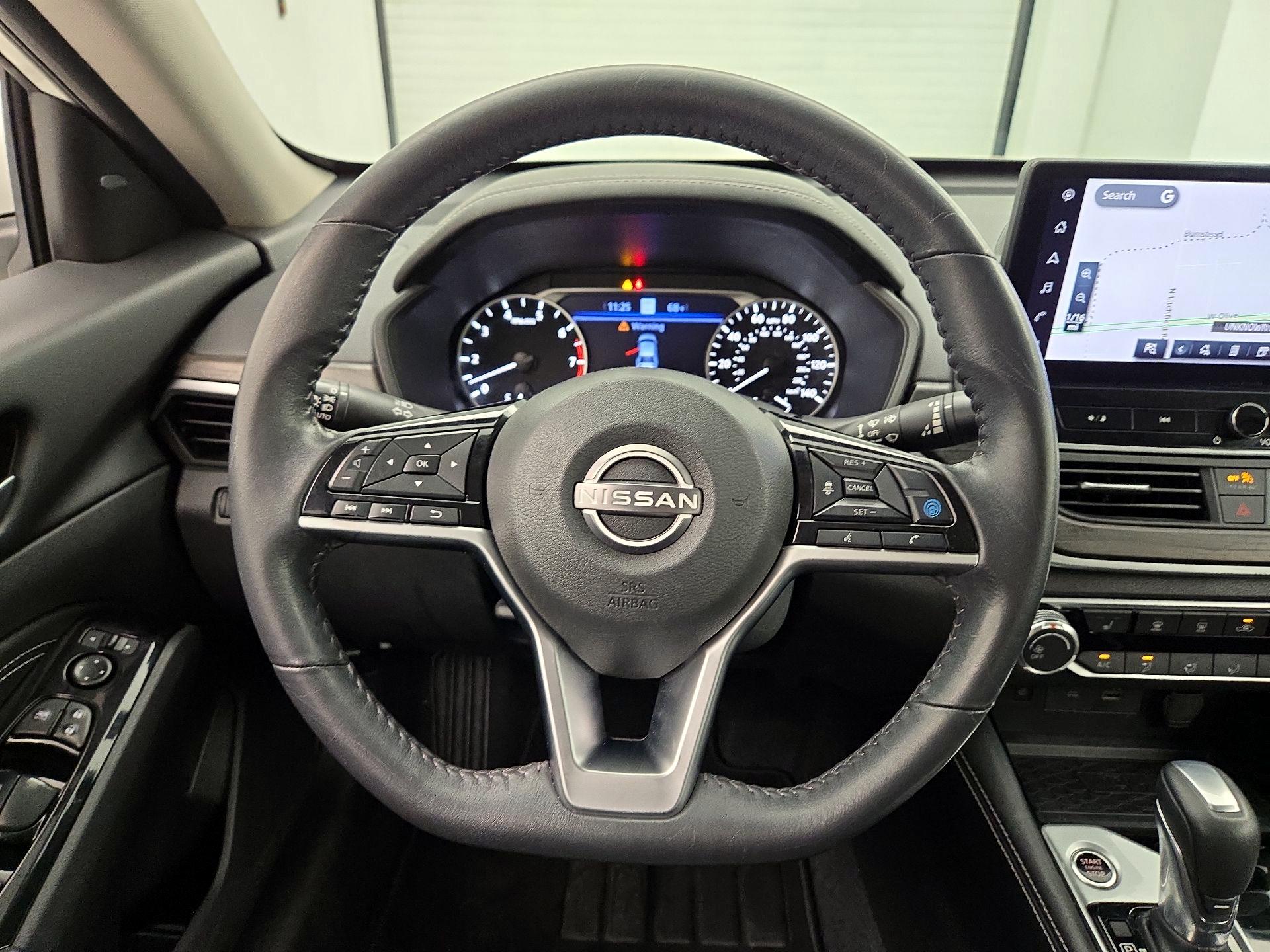 Thumbnail: 2023 Nissan Altima - 10