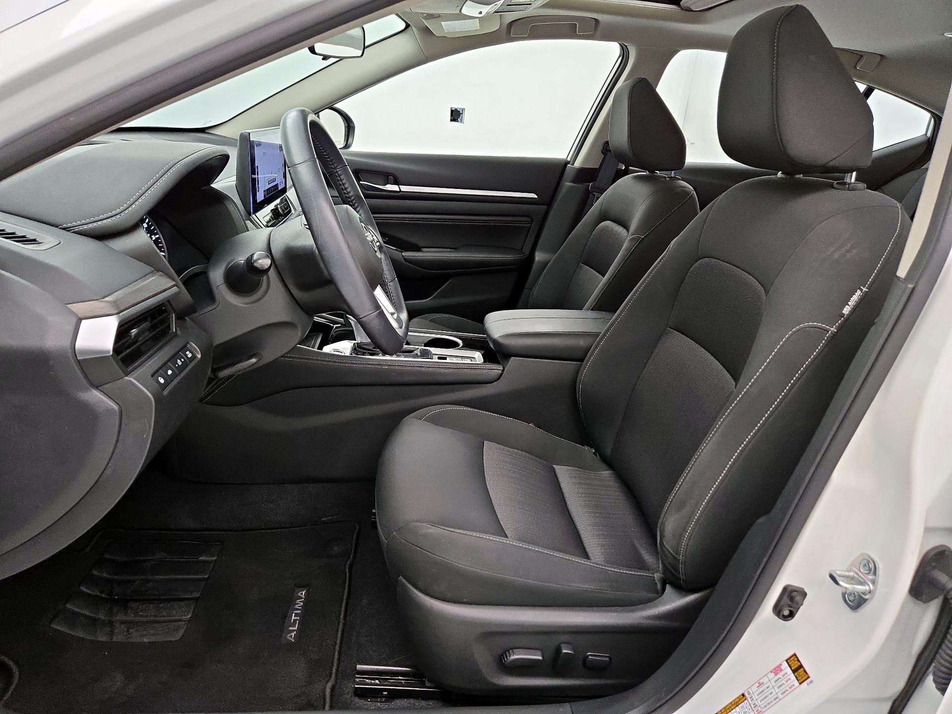 Thumbnail: 2023 Nissan Altima - 11