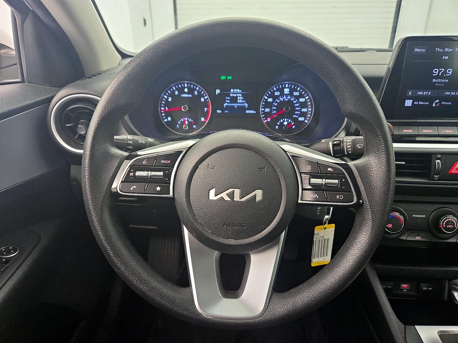 Thumbnail: 2023 Kia Forte - 10