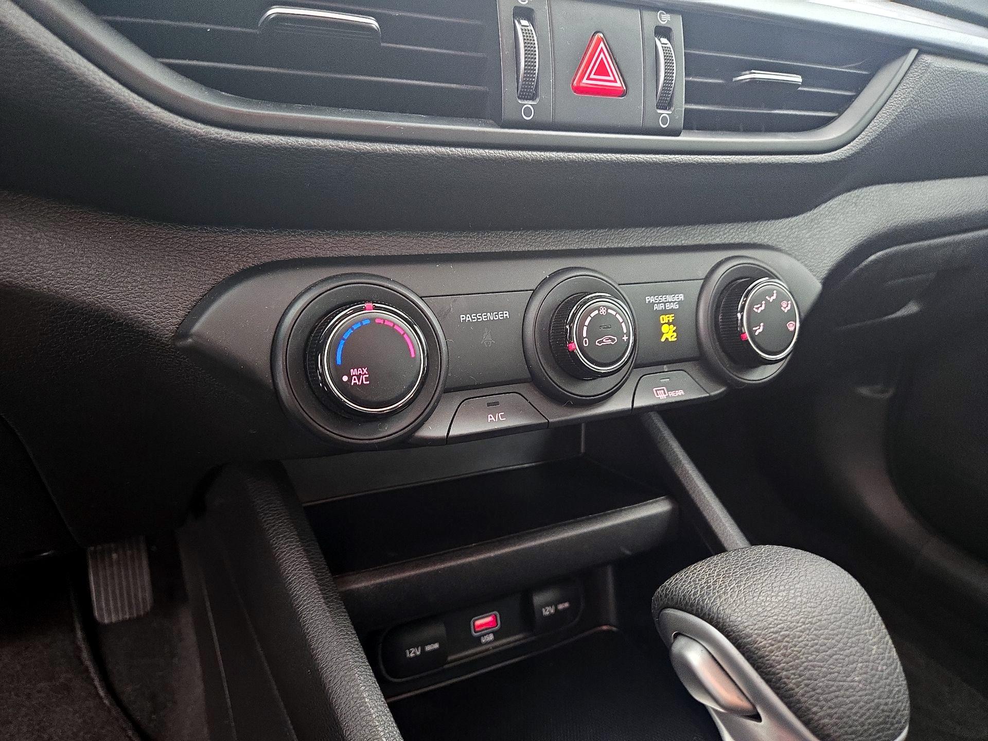 Thumbnail: 2023 Kia Forte - 16