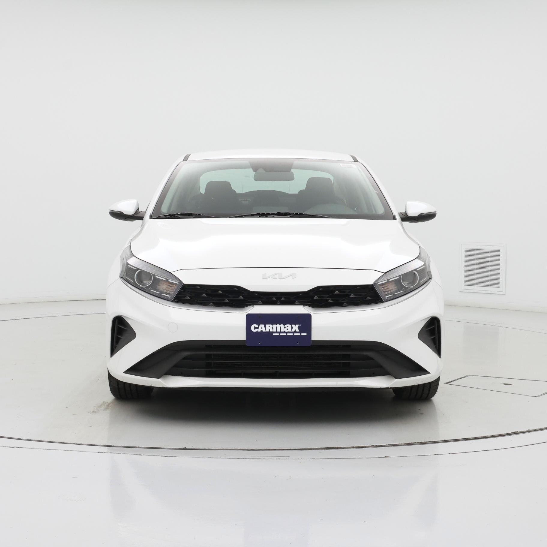 Thumbnail: 2023 Kia Forte - 5