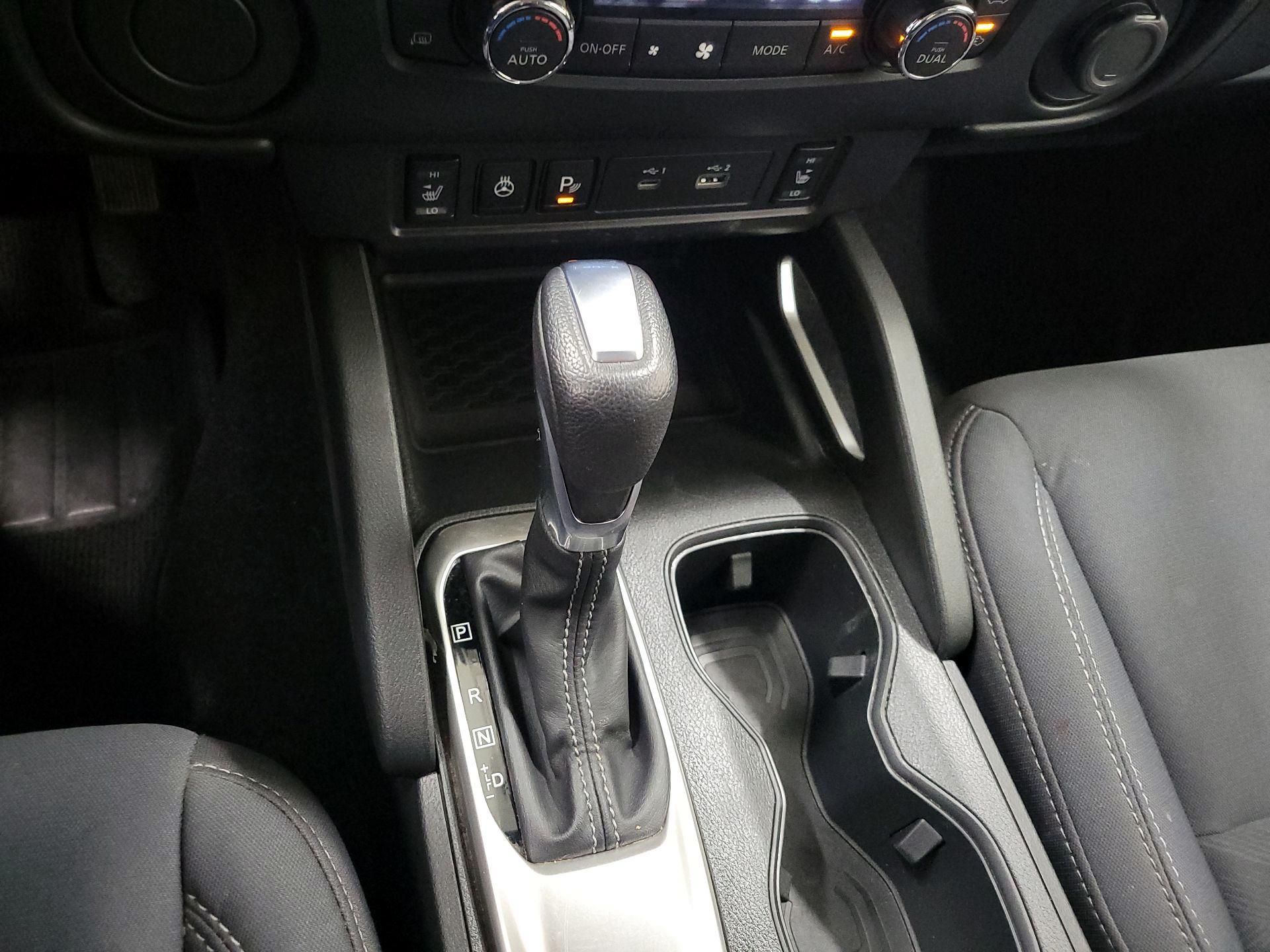 Thumbnail: 2023 Nissan Frontier - 17