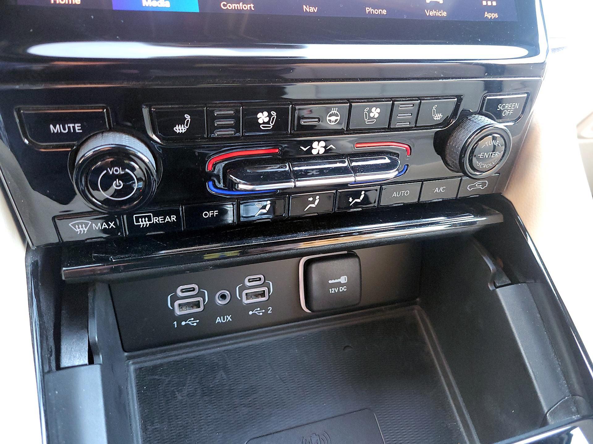 Thumbnail: 2023 Jeep Grand Cherokee - 17