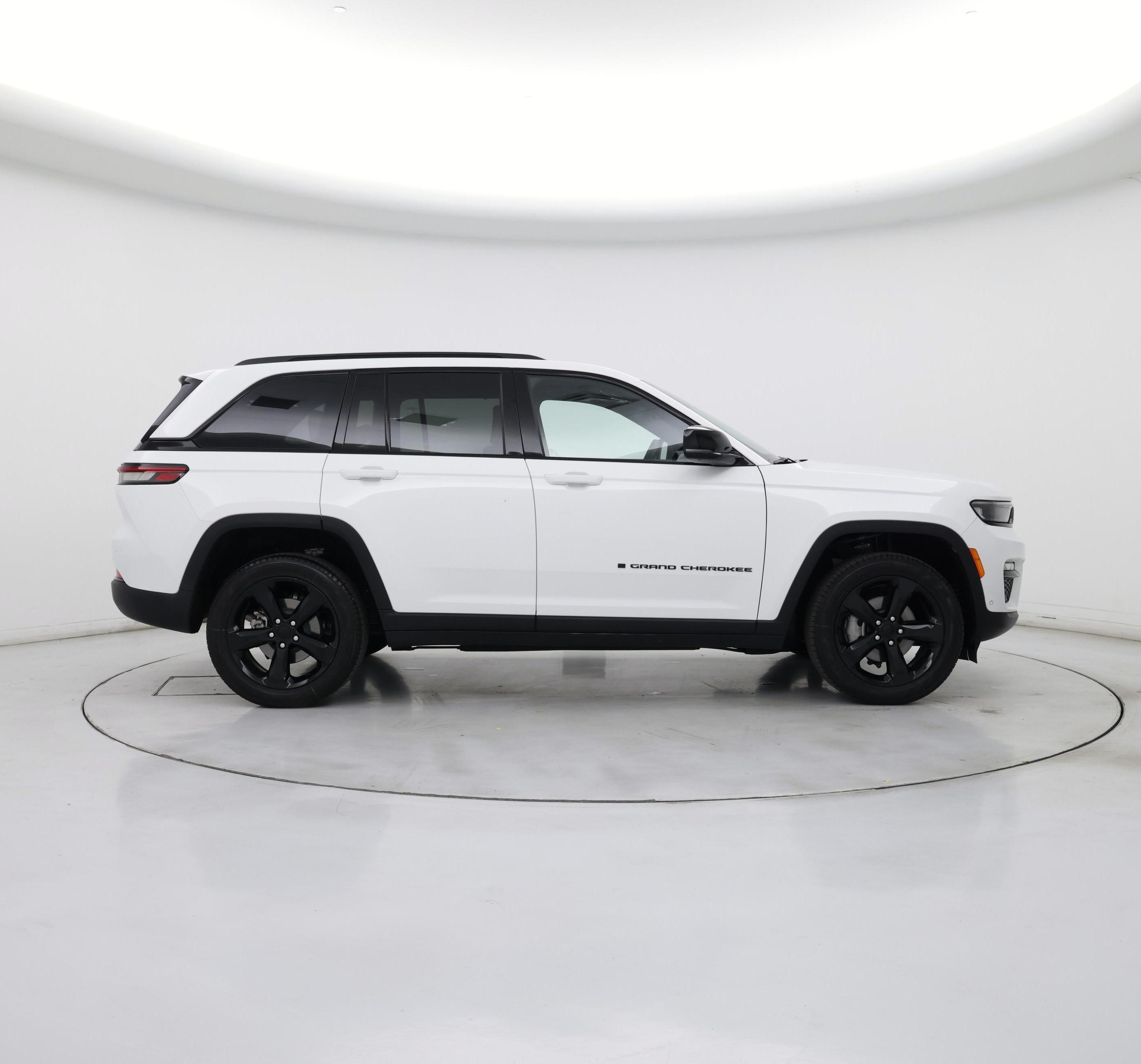 Thumbnail: 2023 Jeep Grand Cherokee - 7