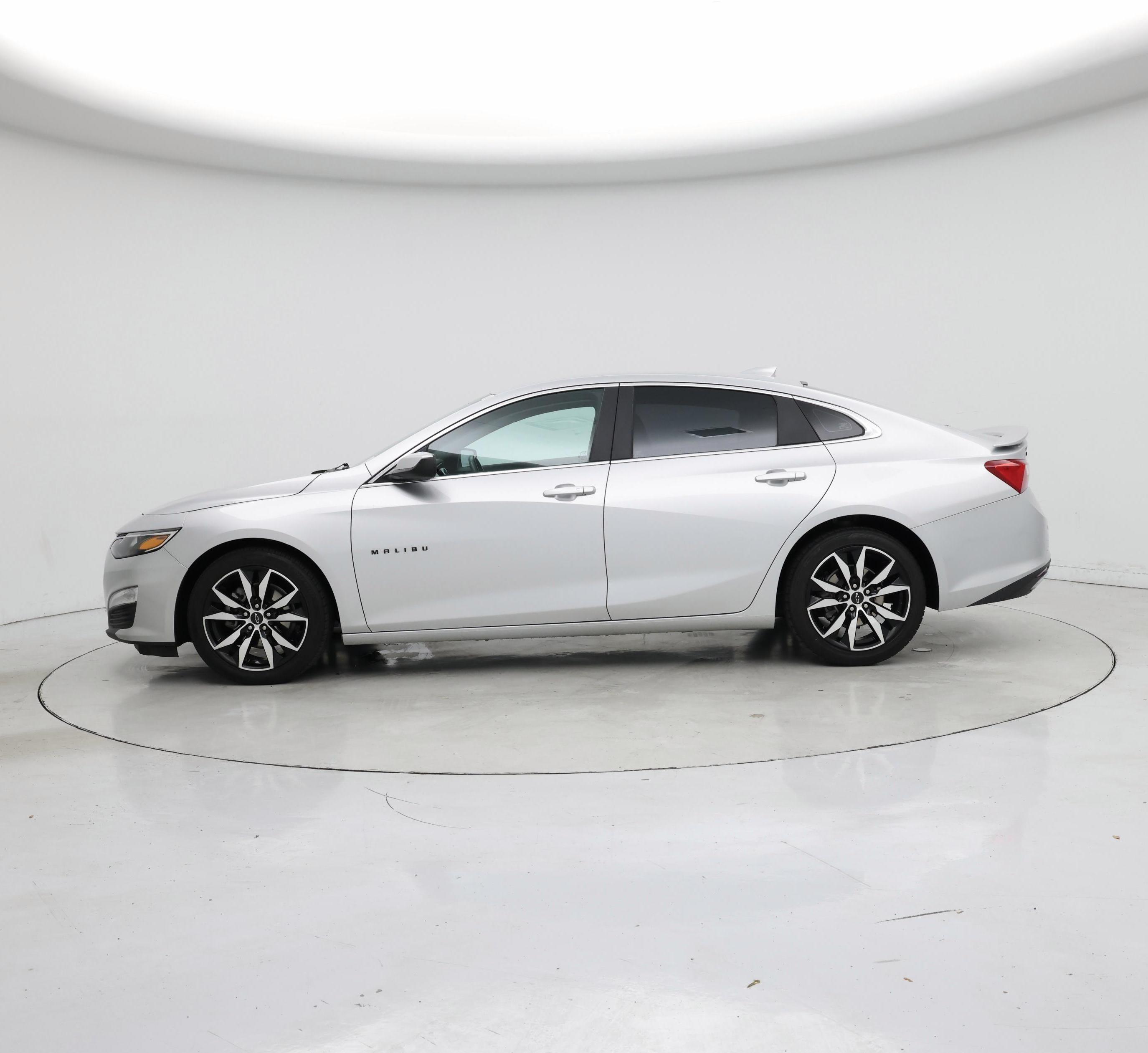 Thumbnail: 2021 Chevrolet Malibu - 3