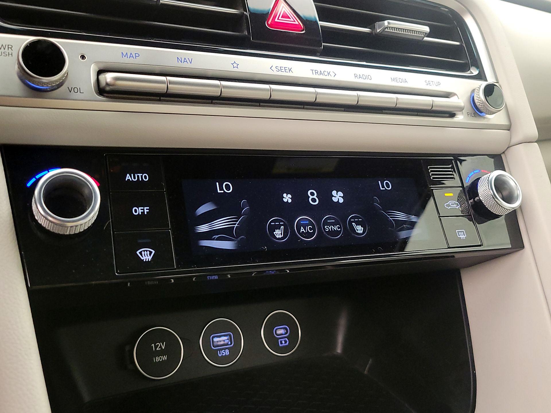 Thumbnail: 2024 Genesis G70 - 17