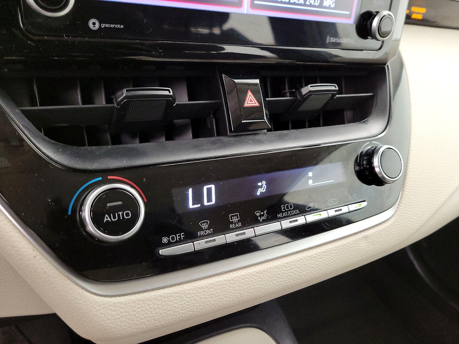 Thumbnail: 2022 Toyota Corolla - 16