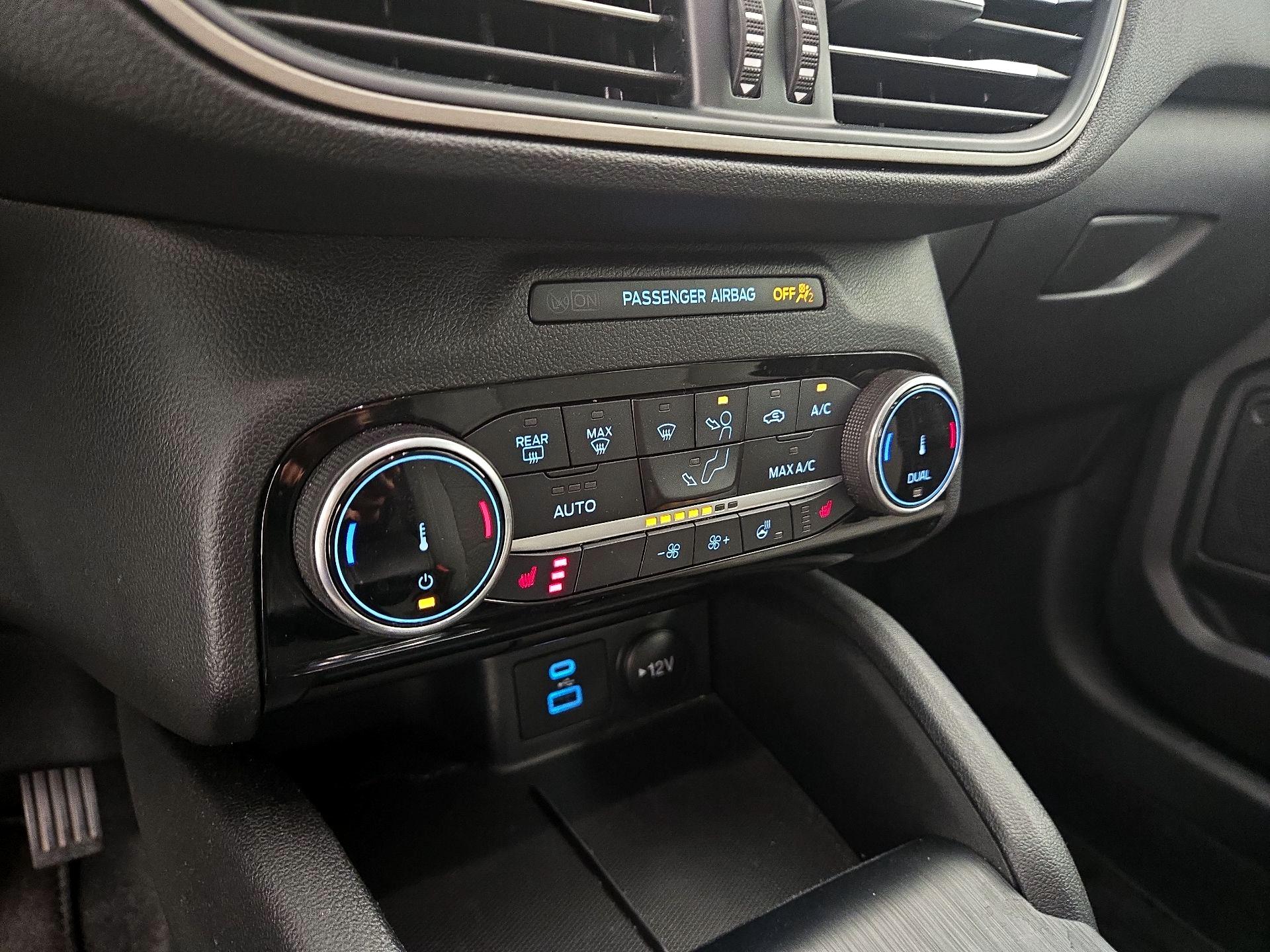 Thumbnail: 2022 Ford Escape - 16