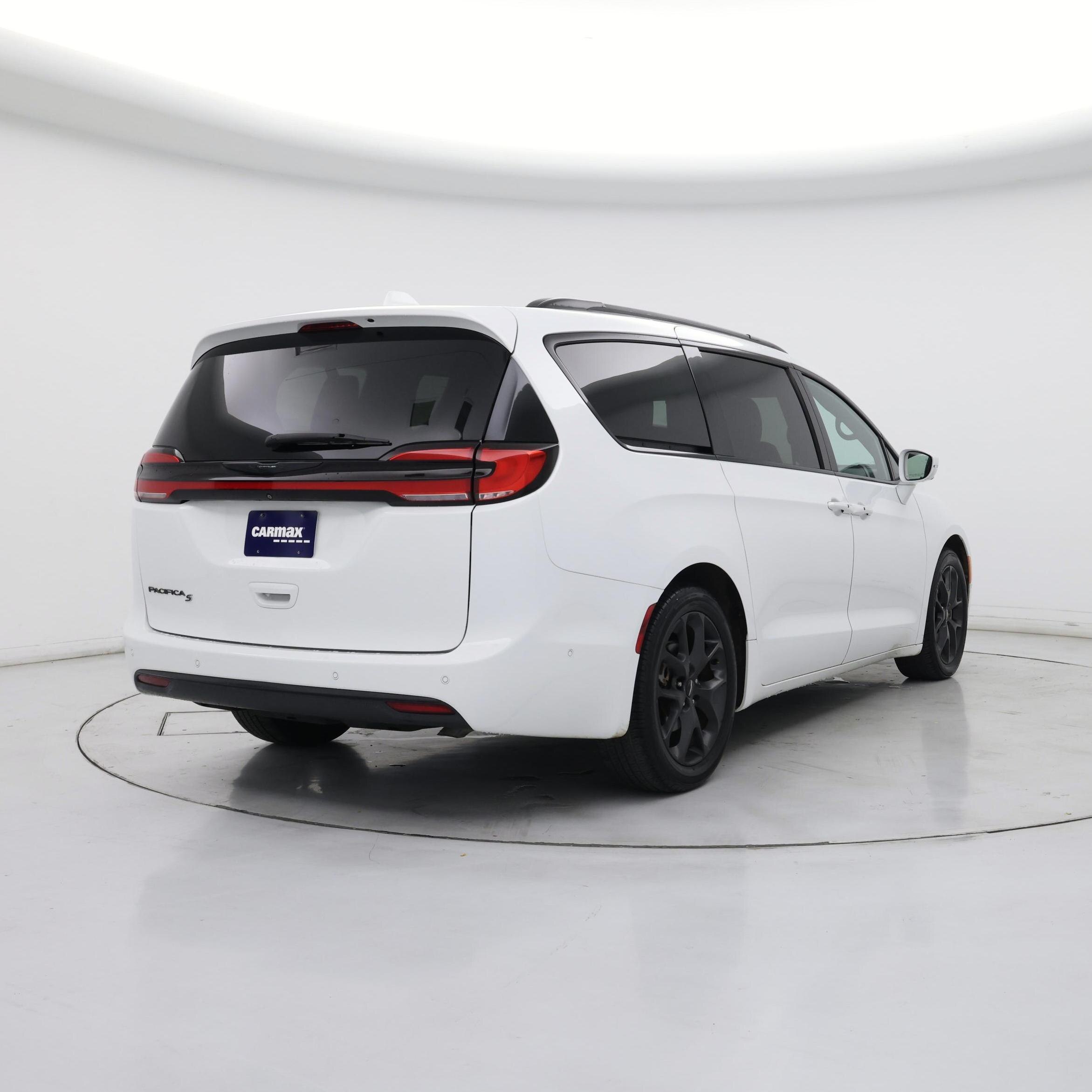 Thumbnail: 2021 Chrysler Pacifica - 8