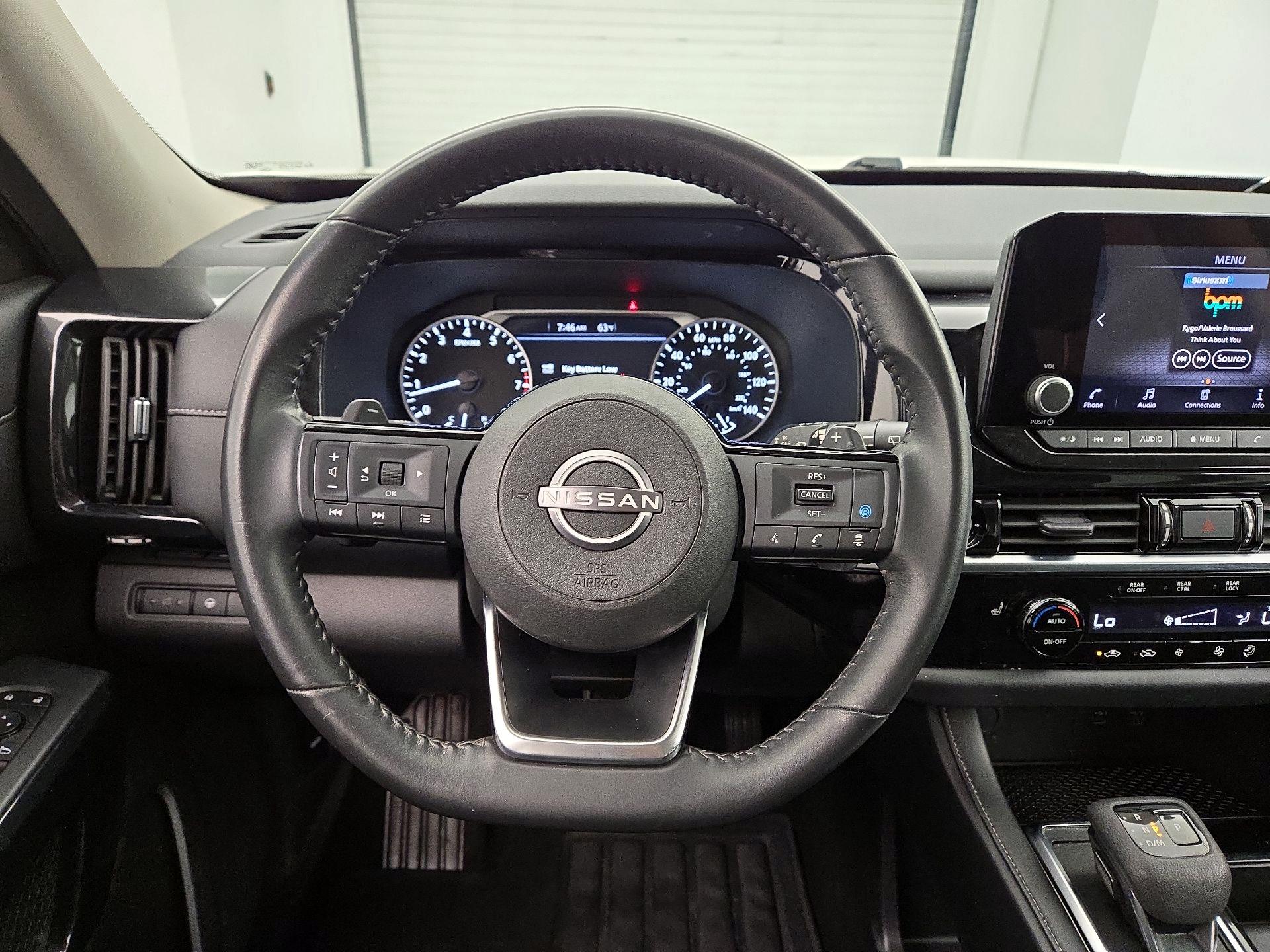 Thumbnail: 2023 Nissan Pathfinder - 10