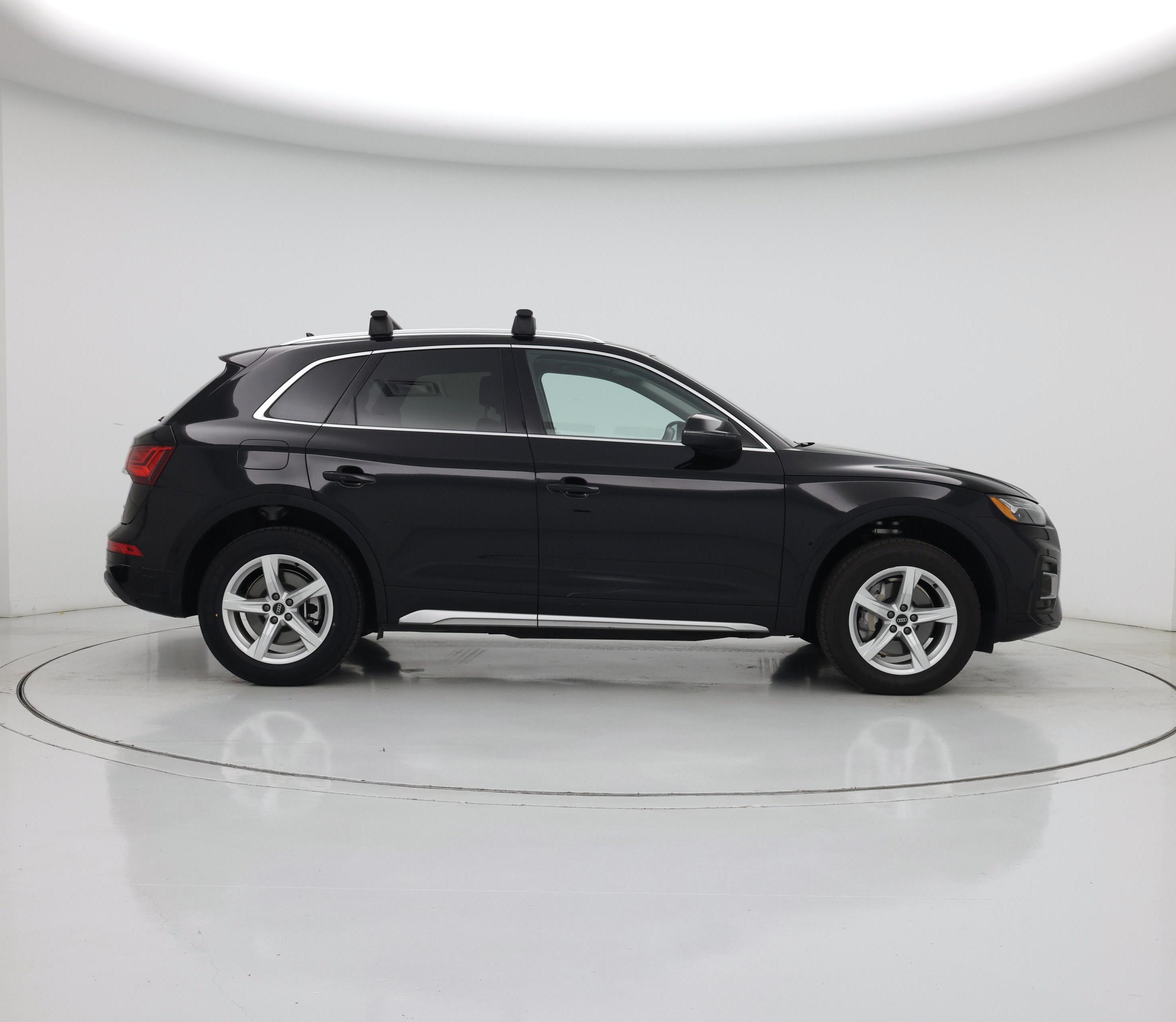 Thumbnail: 2023 Audi Q5 - 7