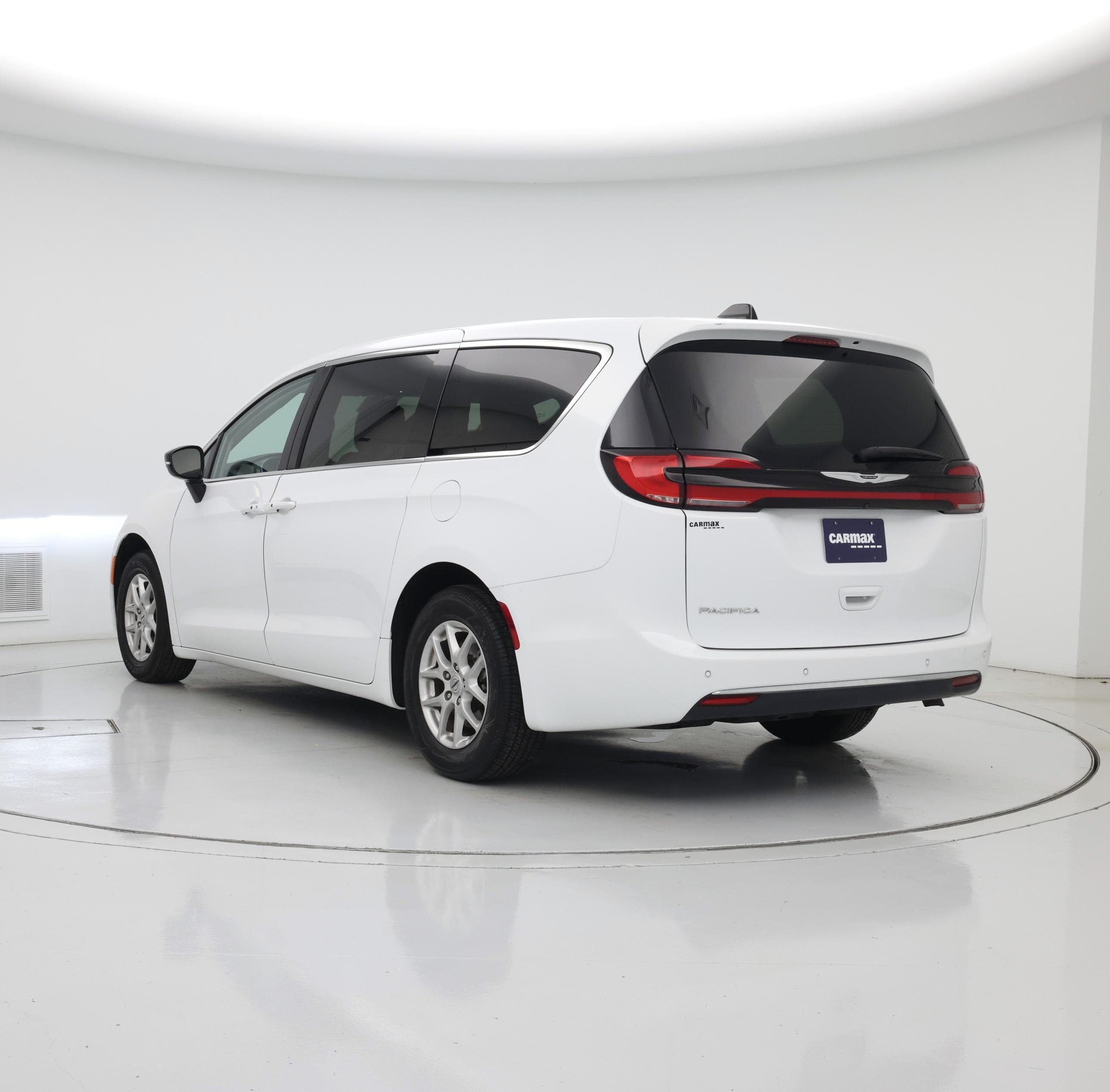 Thumbnail: 2024 Chrysler Pacifica - 2