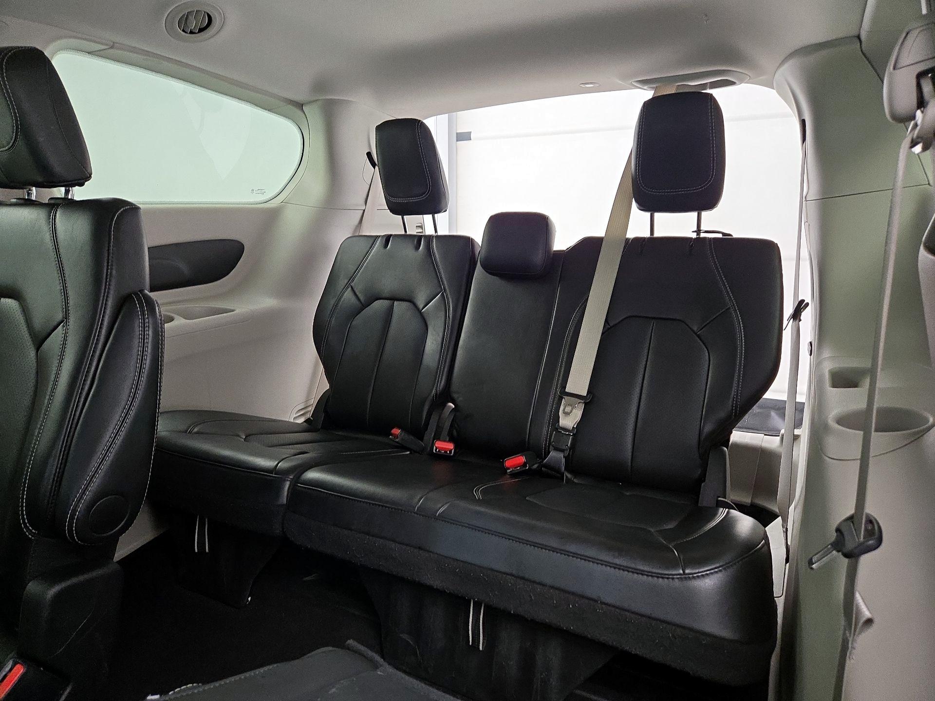 Thumbnail: 2024 Chrysler Pacifica - 20