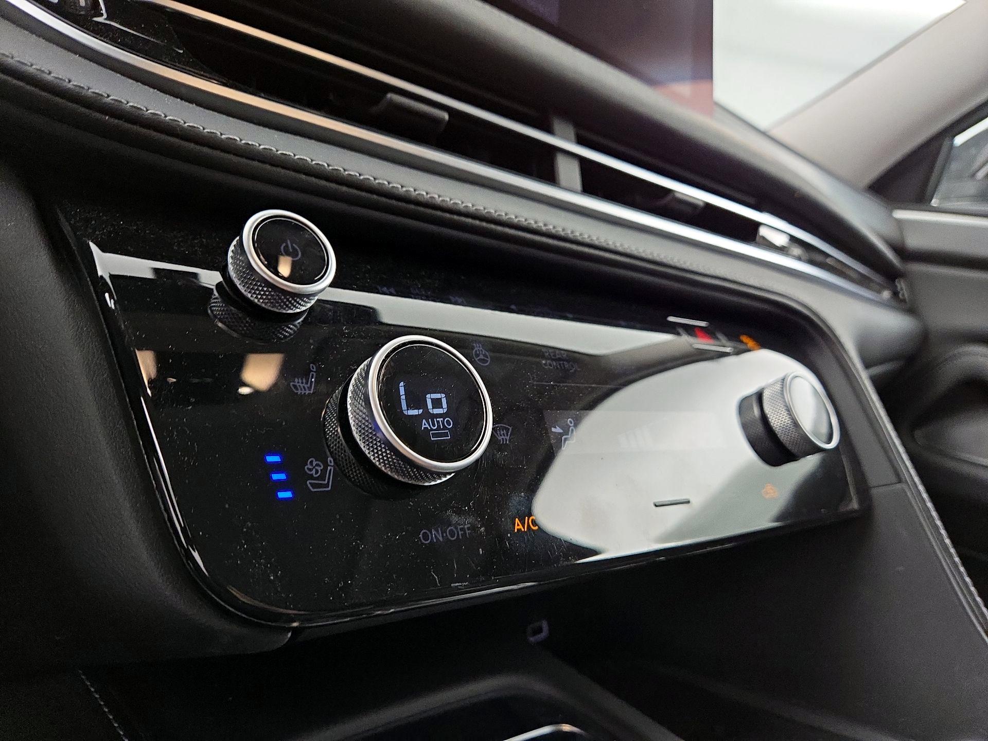 Thumbnail: 2023 INFINITI QX60 - 17