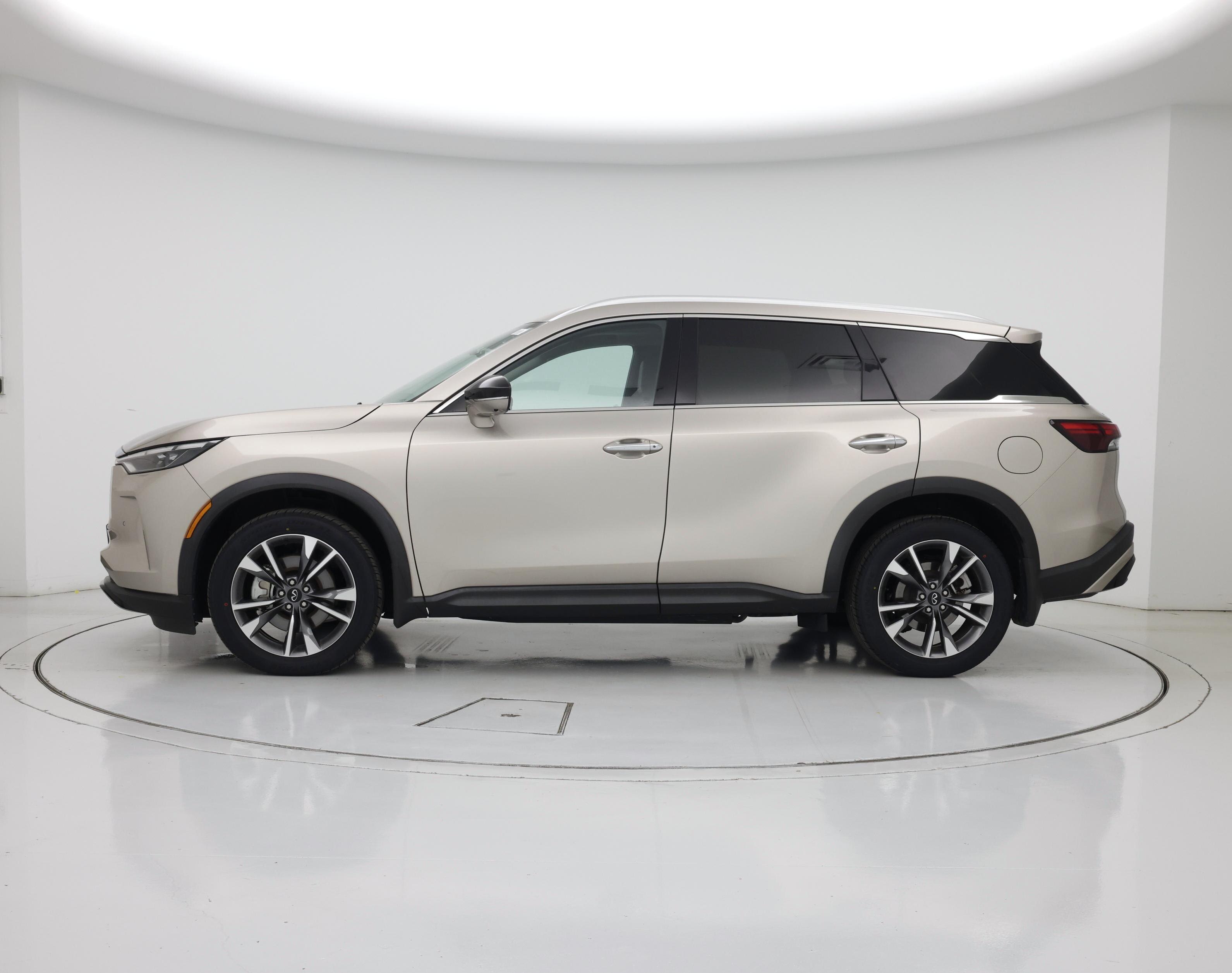 Thumbnail: 2023 INFINITI QX60 - 3