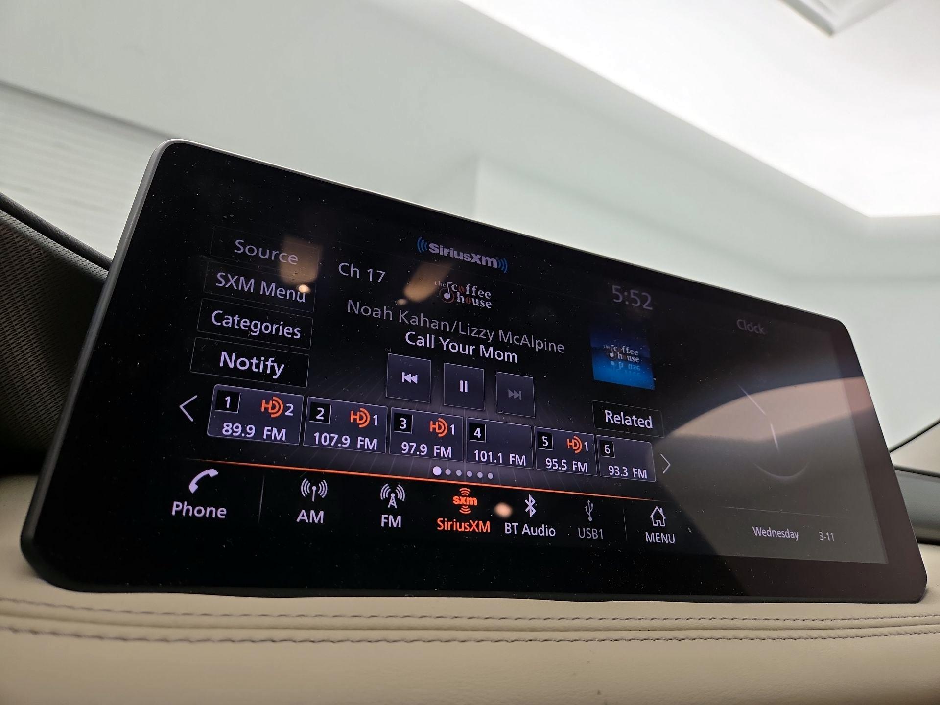 Thumbnail: 2023 INFINITI QX60 - 16