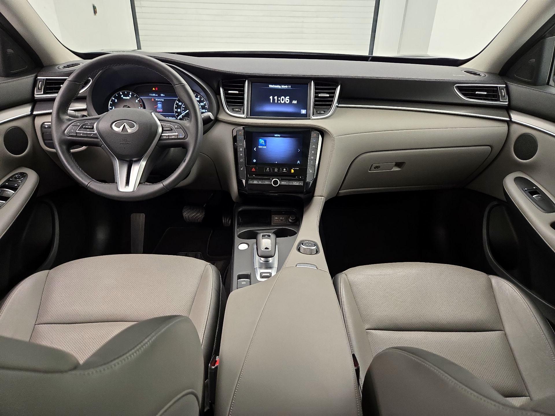 Thumbnail: 2023 INFINITI QX50 - 9